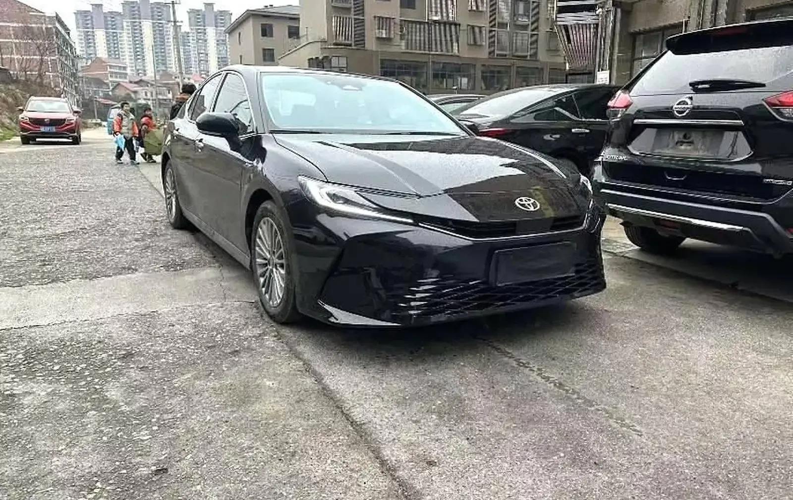 Toyota Camry, 2025 — фото 3