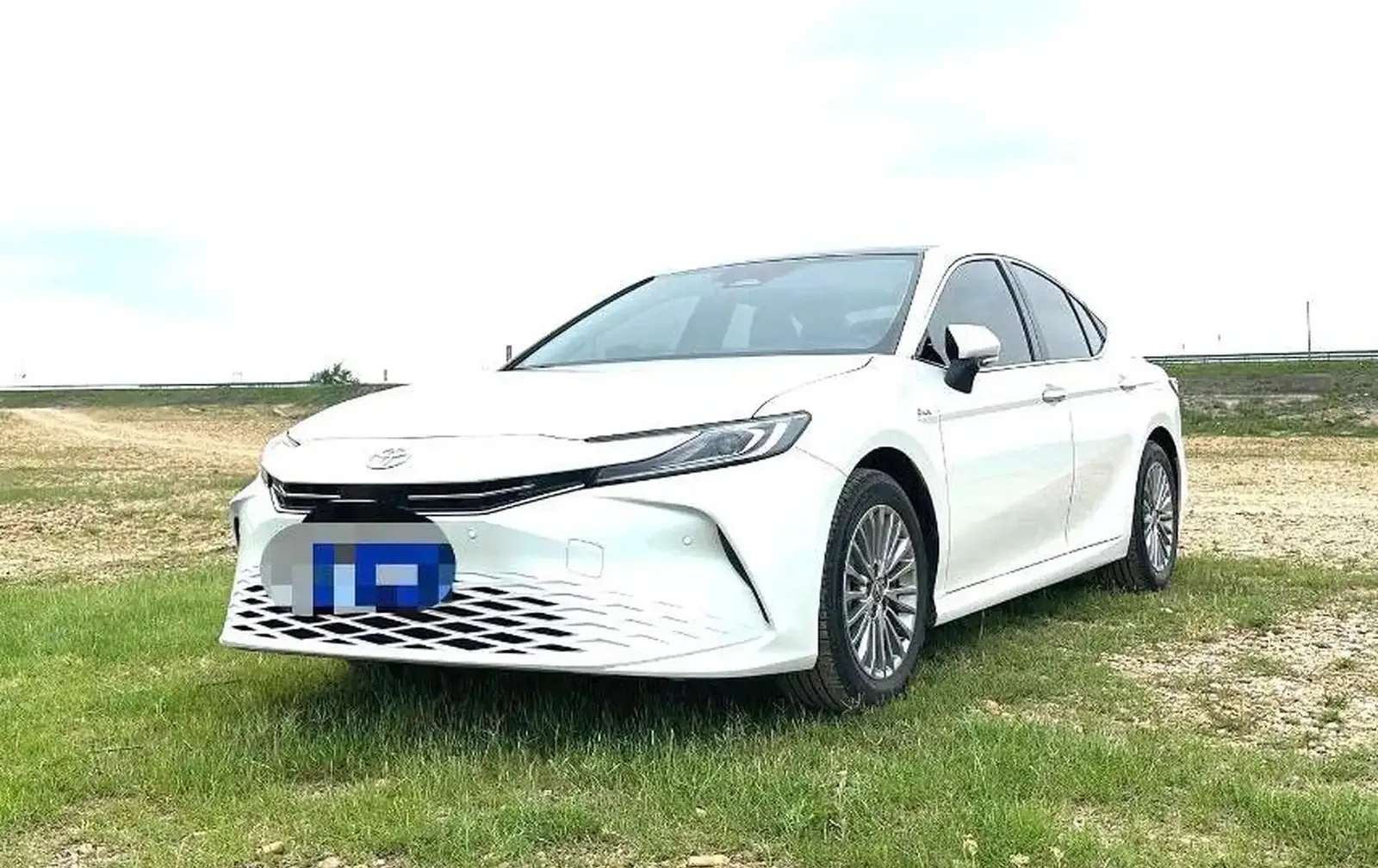 Toyota Camry, 2025