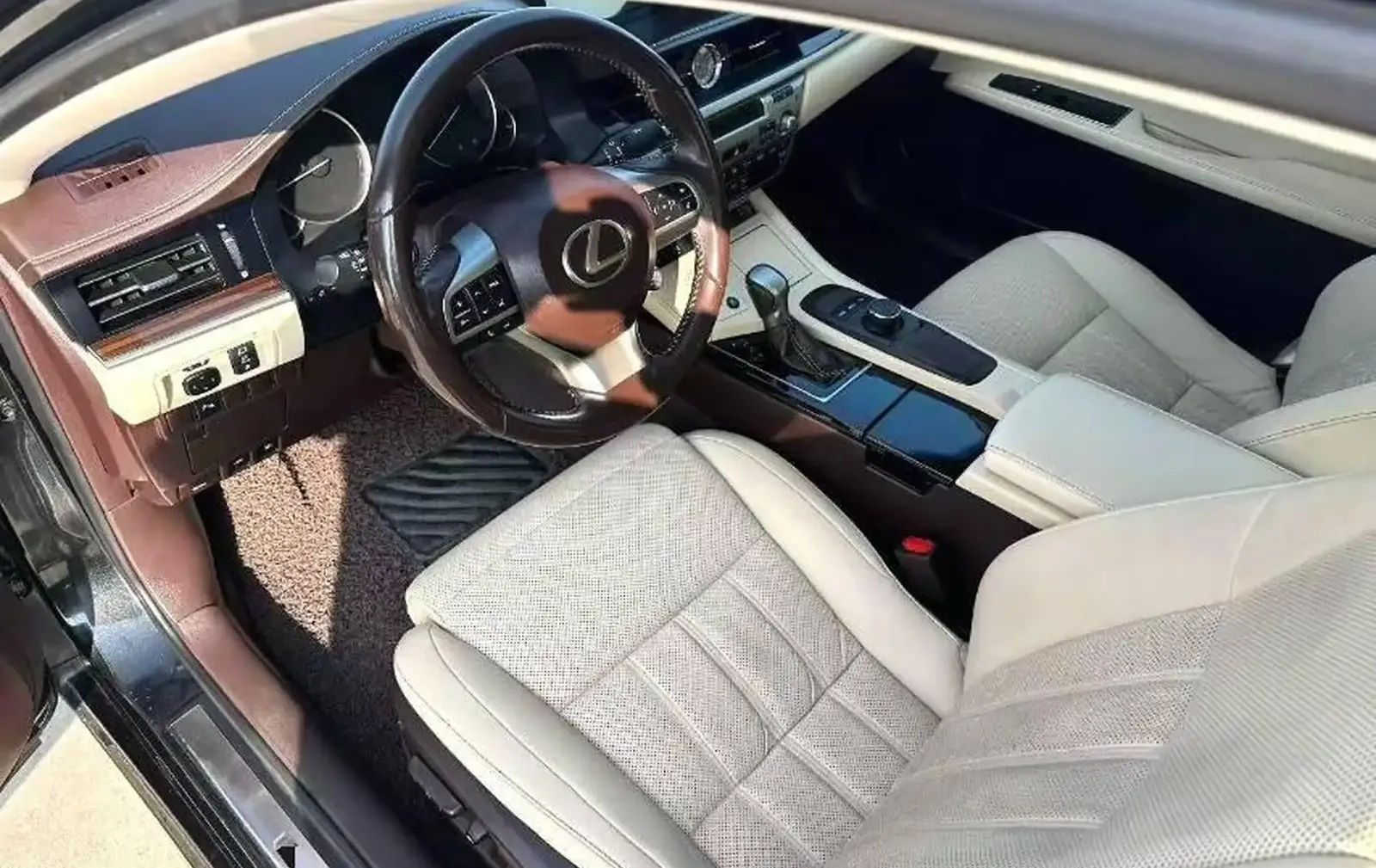 Lexus ES series, 2016