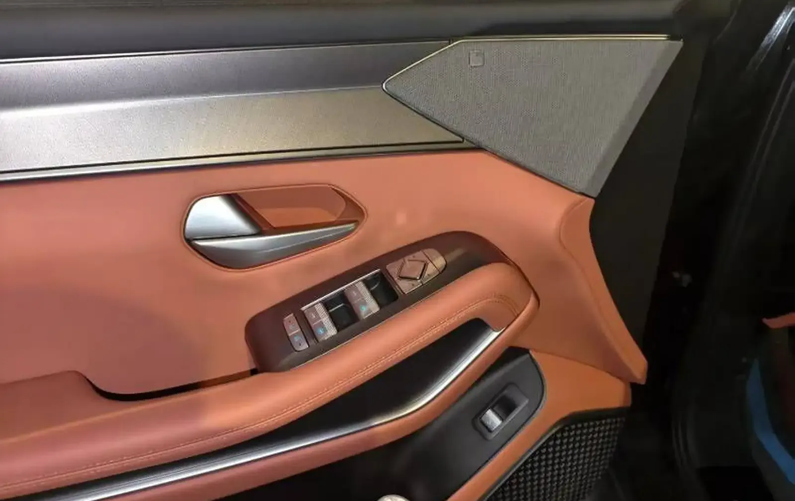 BYD Tang, 2025