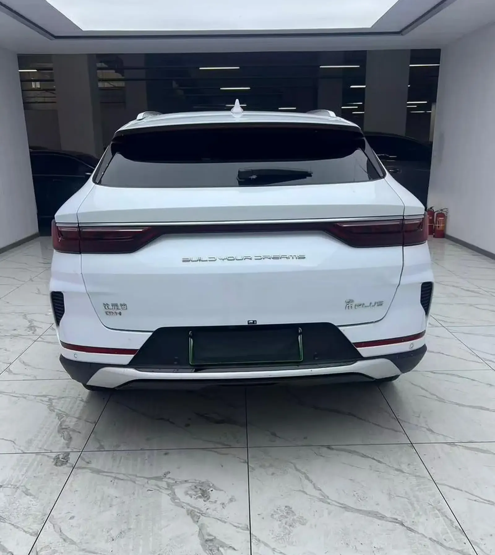 BYD Qin L, 2024
