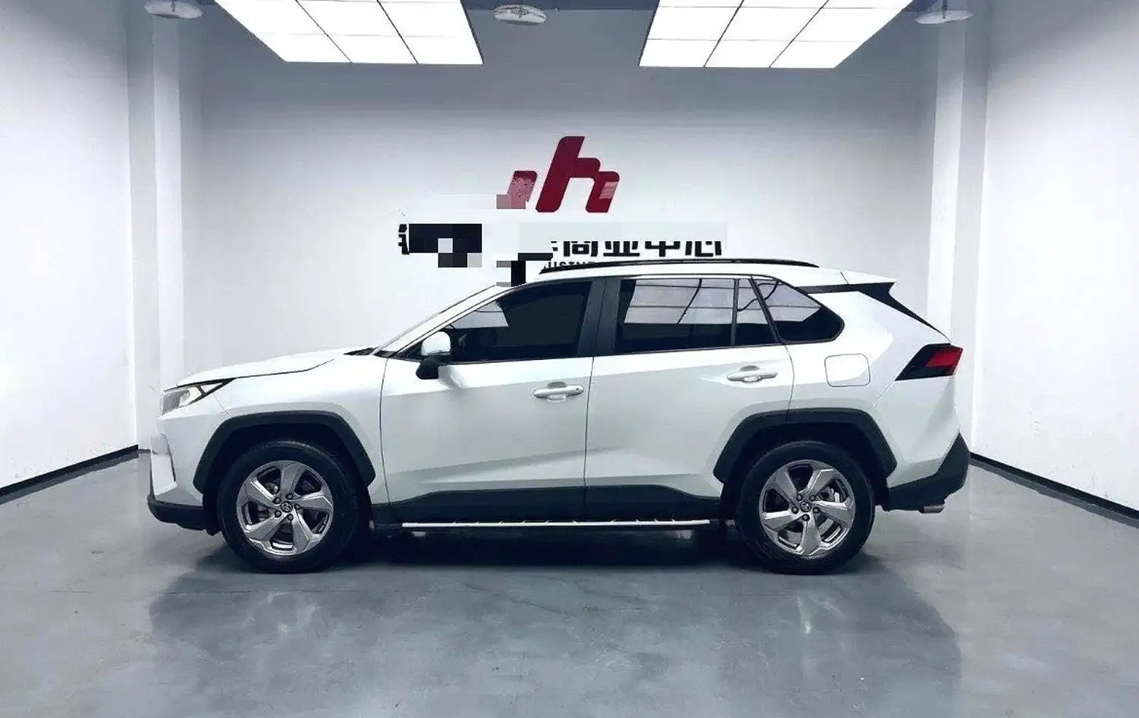 Toyota RAV 4, 2022