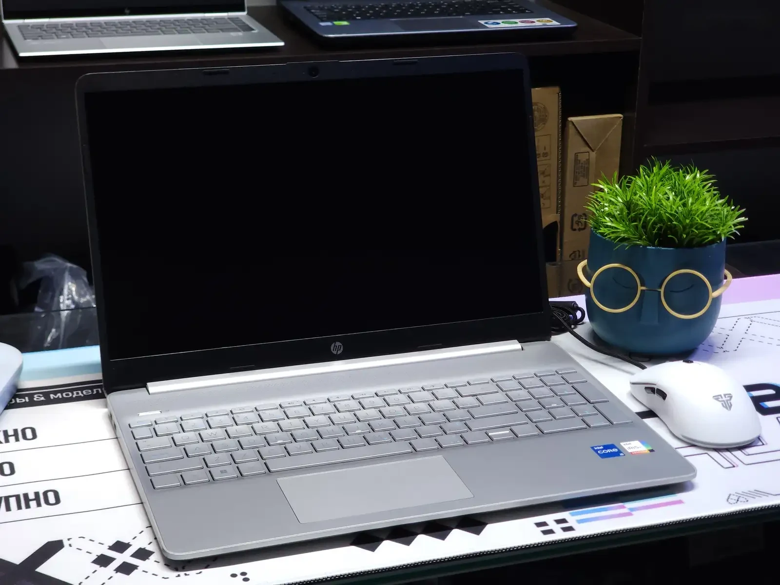 Ноутбук HP Laptop Core i5-1235U / 8GB / 256GB SSD — фото 2