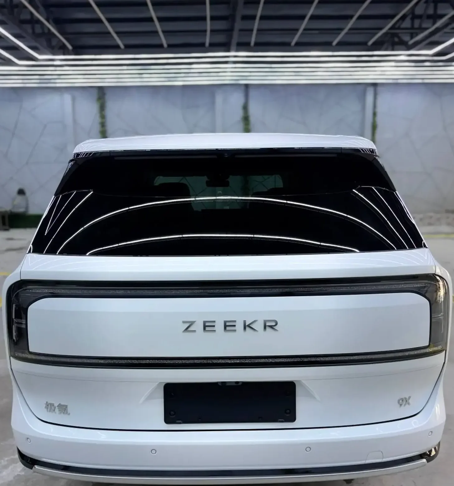 Zeekr X, 2025