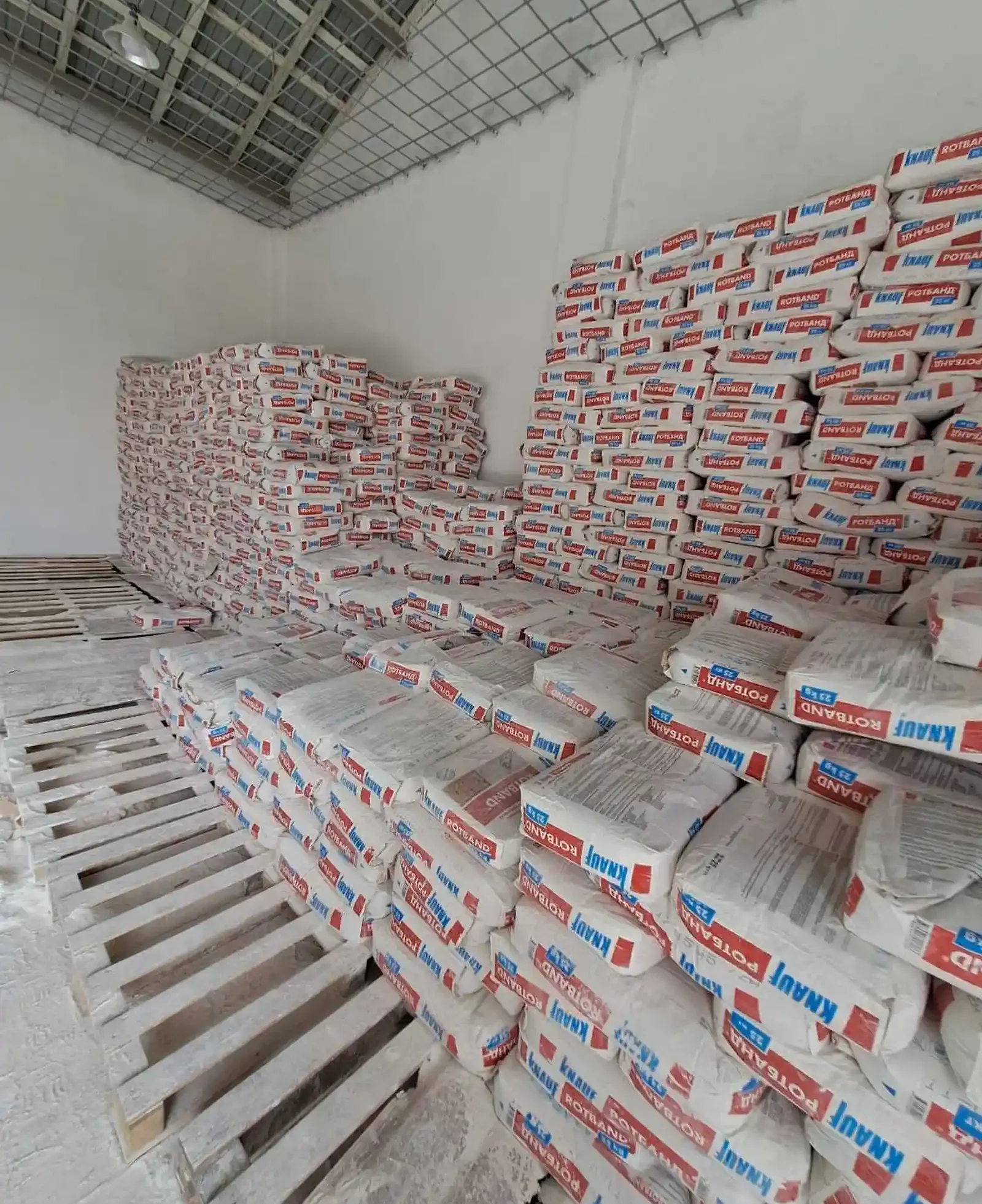 Штукатурка гипсовая Knauf