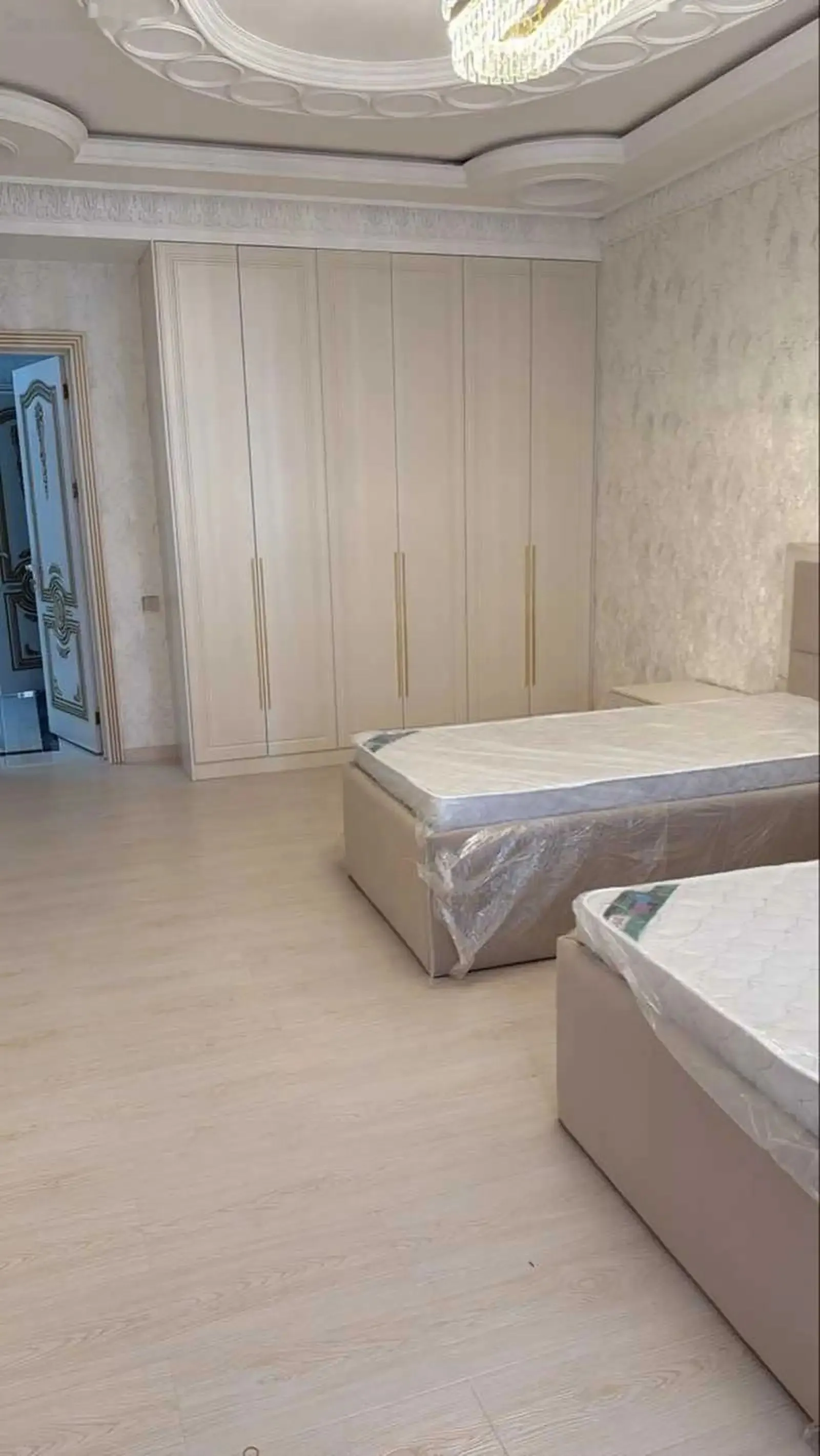 3-комн. квартира, 12 этаж, 160м², шохмансур