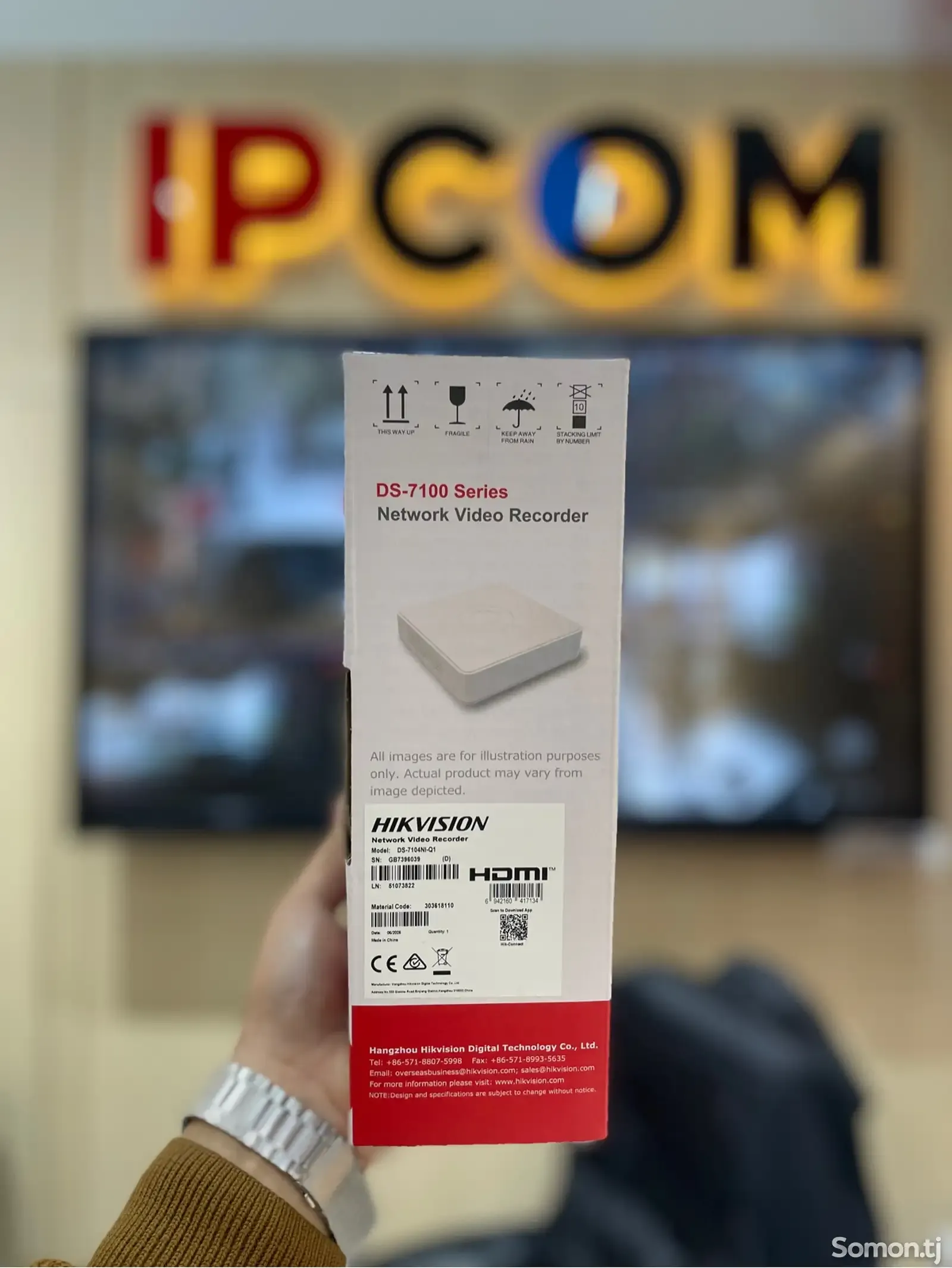 IP-видеорегистратор Hikvision DS 7104NI Q1 4 канала