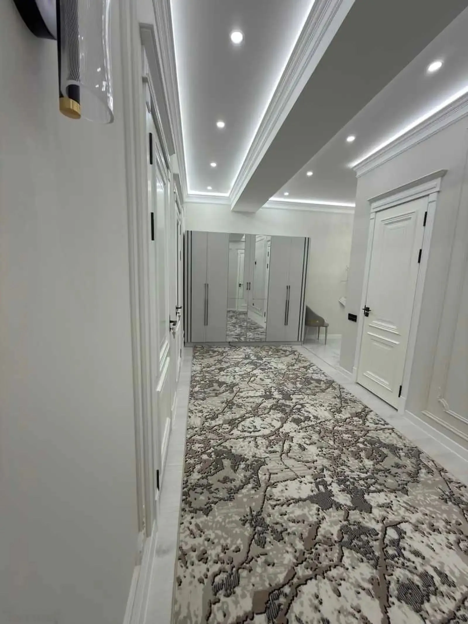 3-комн. квартира, 16 этаж, 110м², Шохмансур
