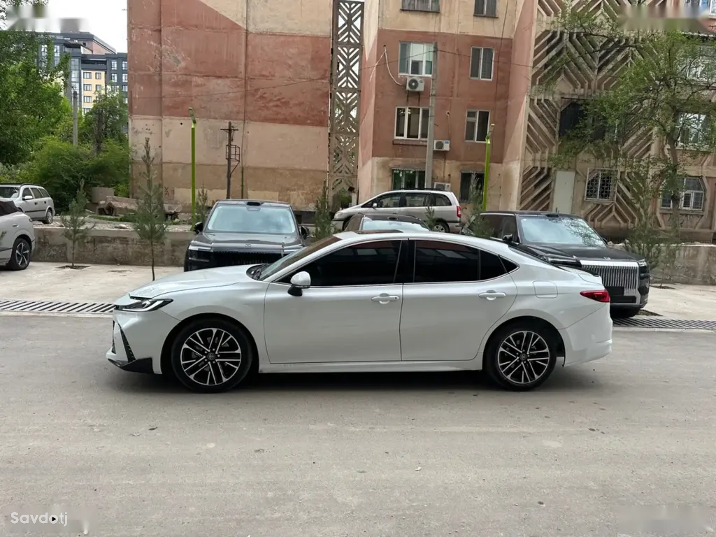Toyota Camry, 2025