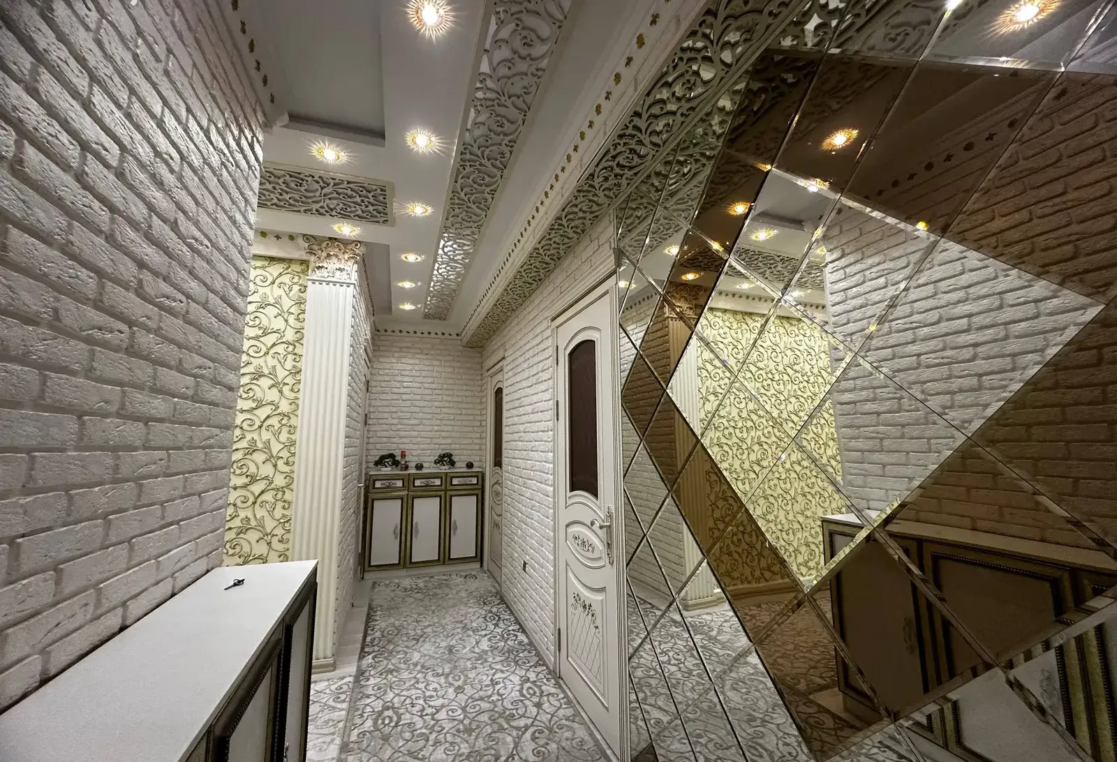 4-комн. квартира, 4 этаж, 151 м²,   112мкр — фото 12