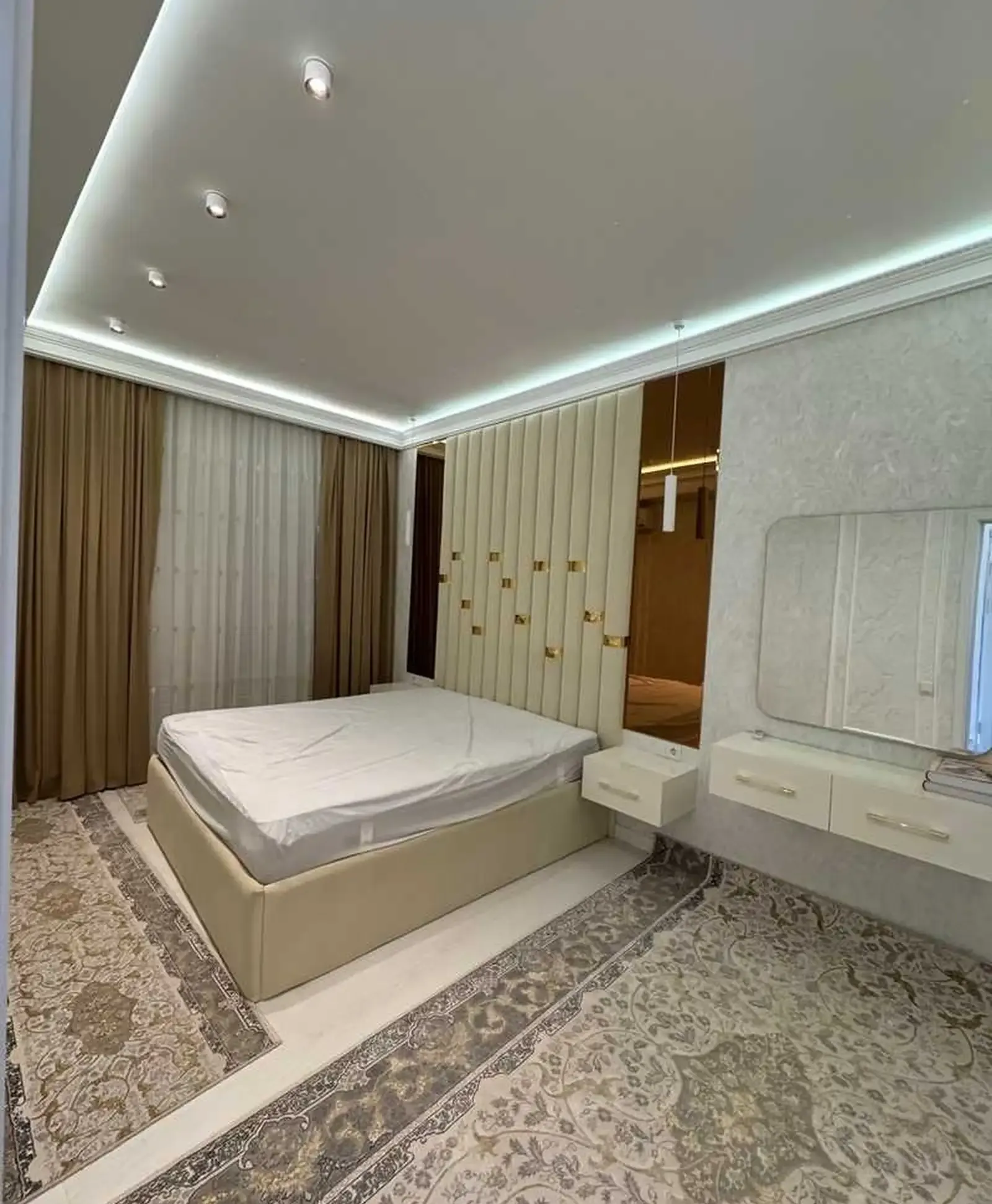 3-комн. квартира, 5 этаж, 75м², Сафо — фото 3