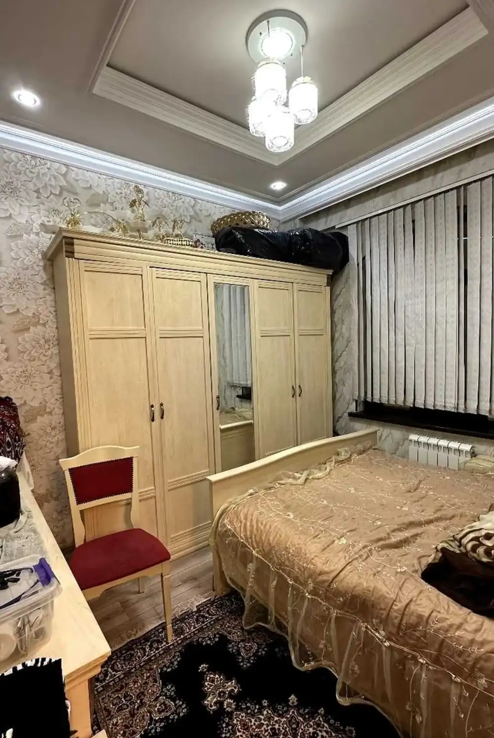 3-комн. квартира, 2 этаж, 135м², Пединститут пушти Гостиница Сафо белый Городок
