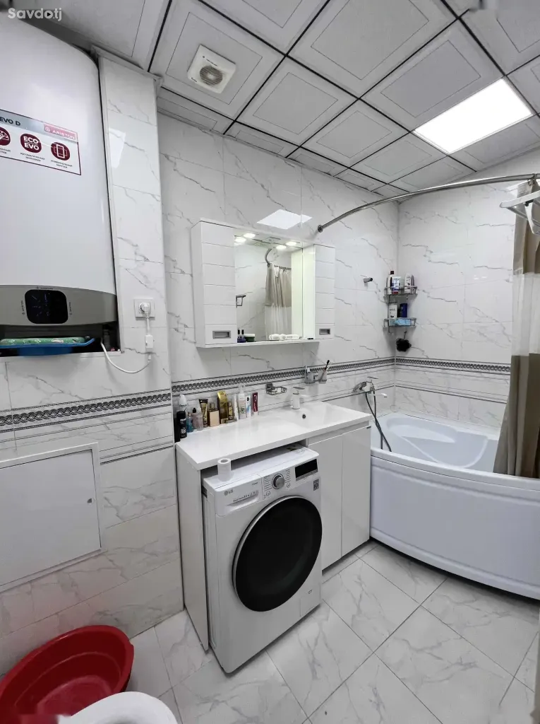 3-комн. квартира, 5 этаж, 107 м², Садбарг, Улица Айни, дом Вайкики, Шохмансур