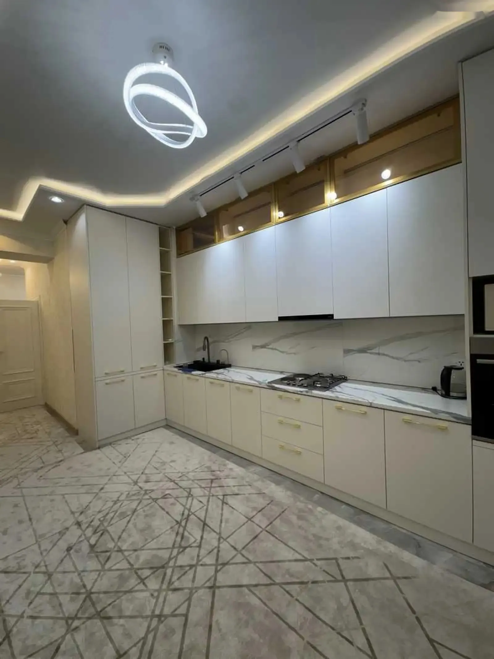 3-комн. квартира, 4 этаж, 85м², н.Сино — фото 2
