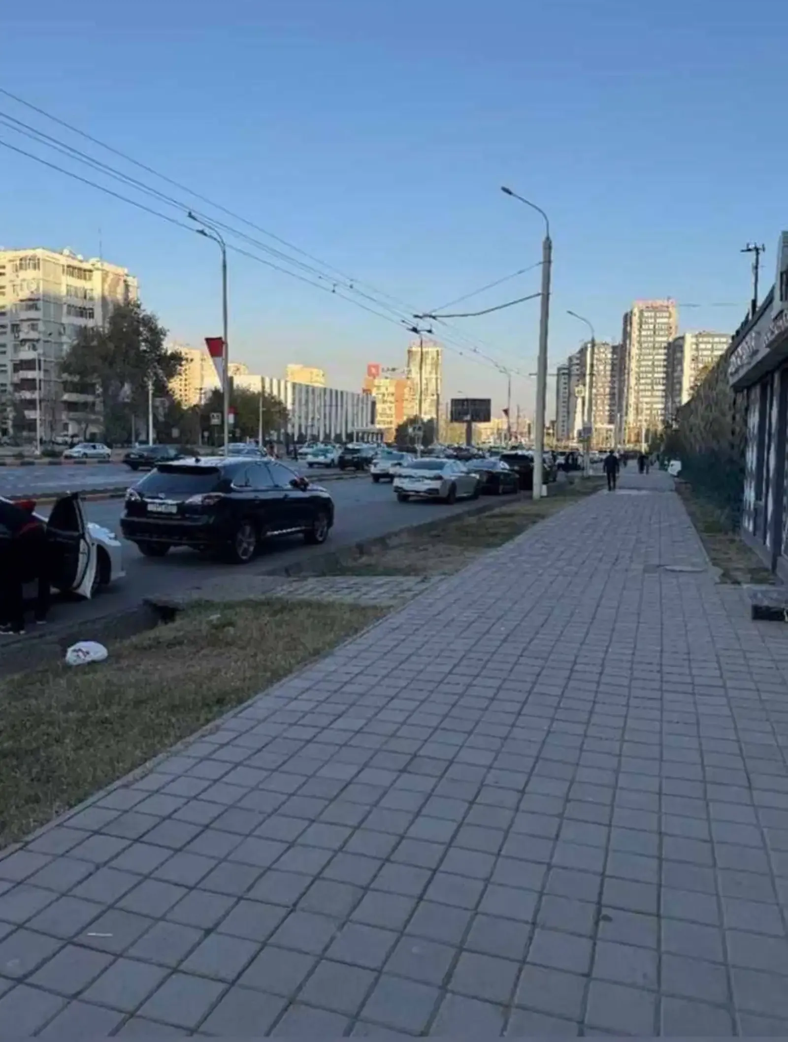 3-комн. квартира, 13 этаж, 93 м², Сино