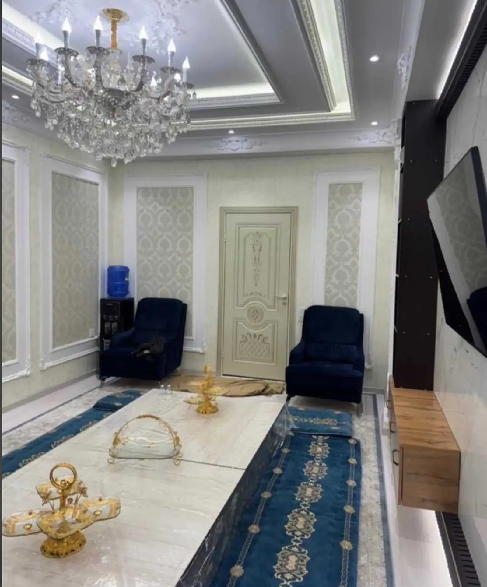 3-комн. квартира, 11 этаж, 100м², шохмансур