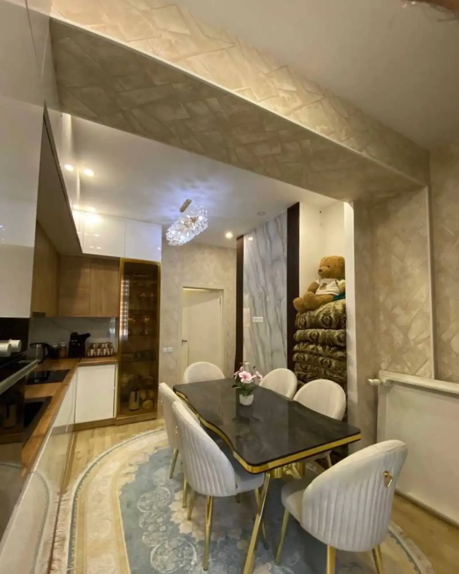 2-комн. квартира, 4 этаж, 77 м², Молодежный театр — фото 11