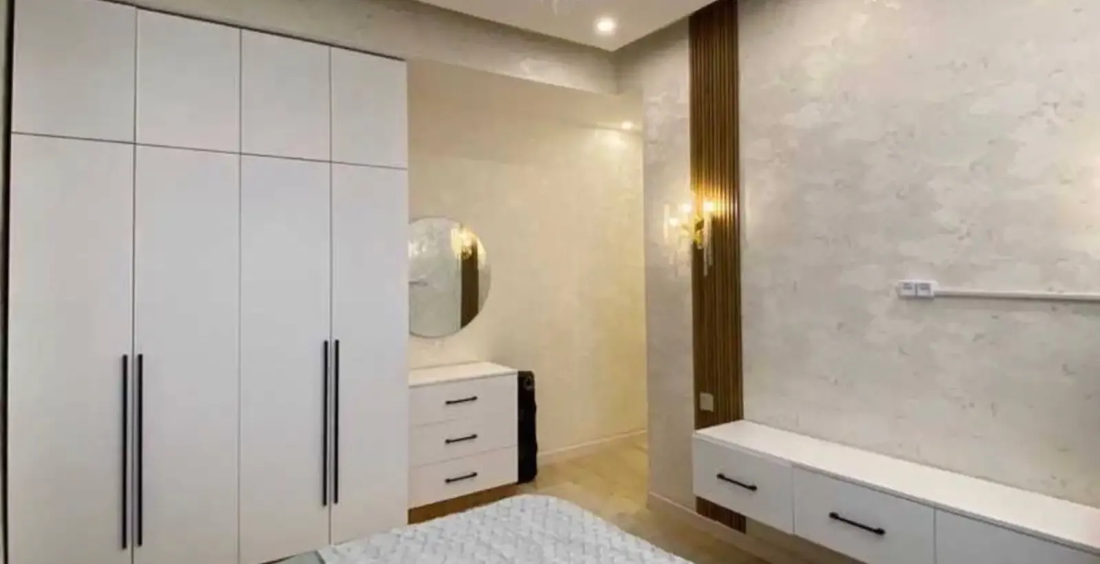 2-комн. квартира, 4 этаж, 77 м², Молодежный театр — фото 2