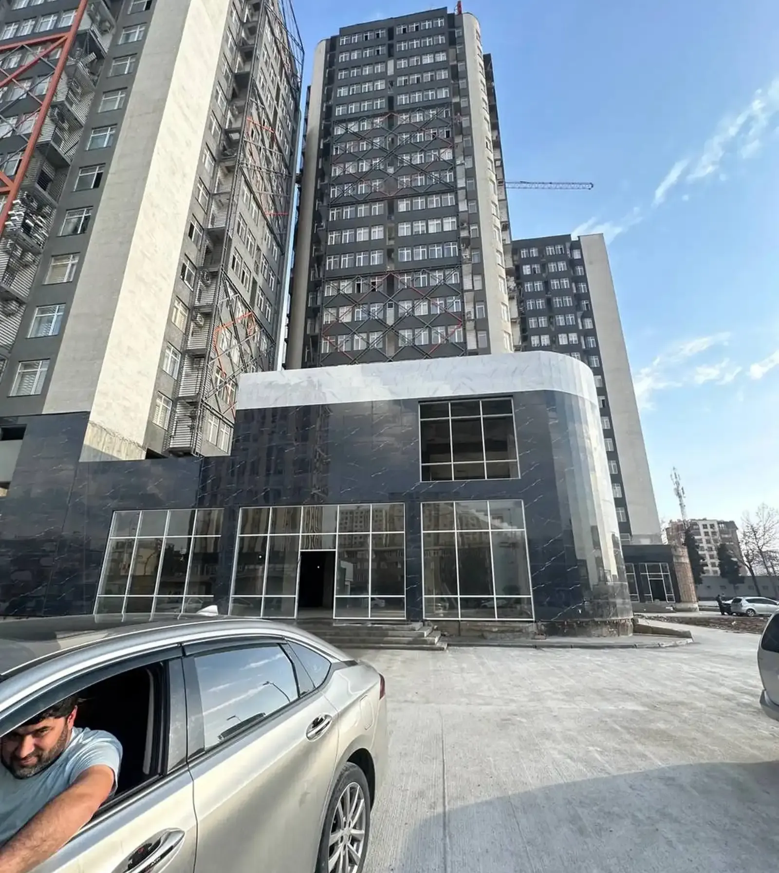 6-комн. квартира, 2 этаж, 500 м², Фирдавси, Цирк