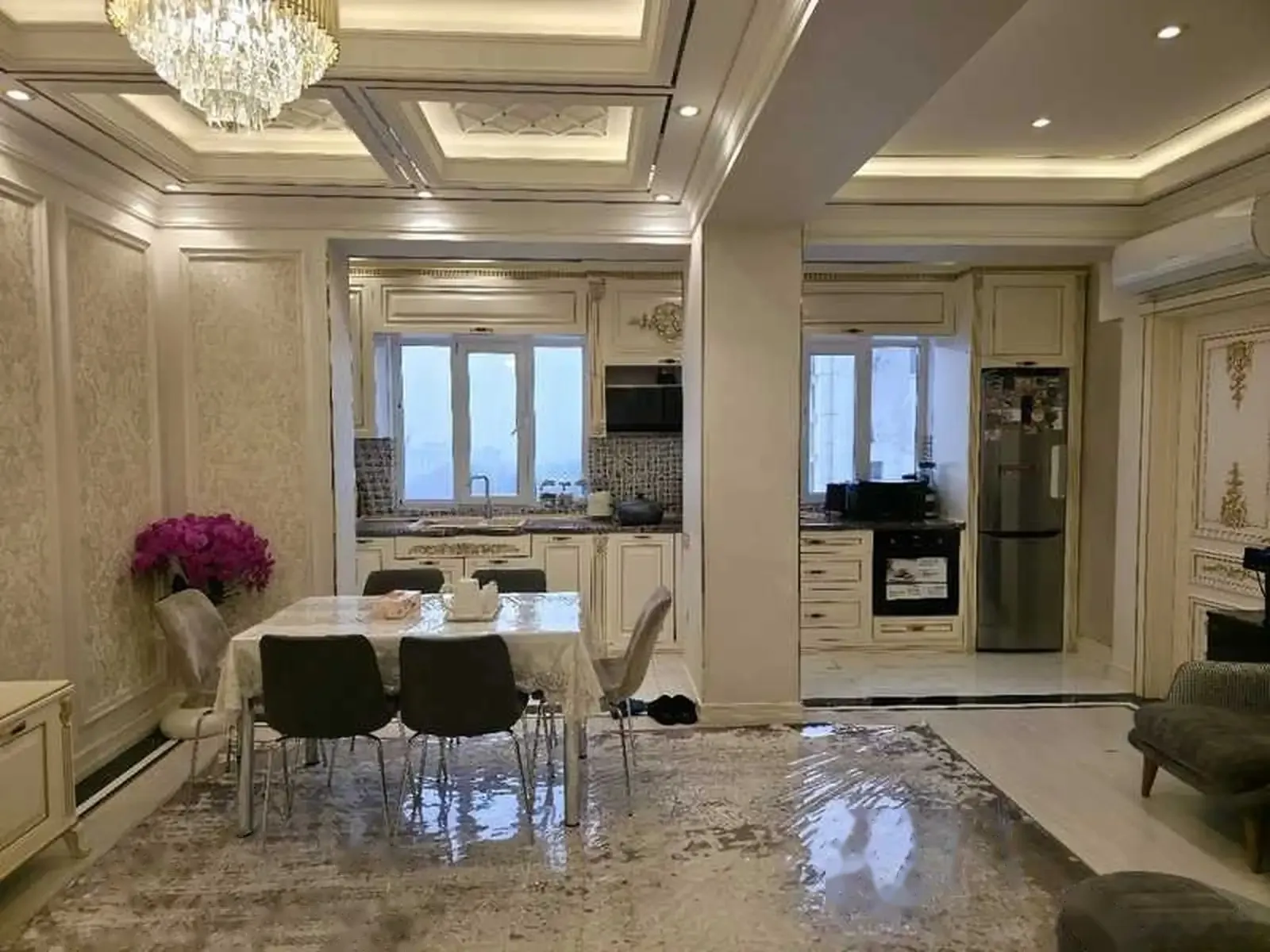 4-комн. квартира, 10 этаж, 150м², пеши Парламент