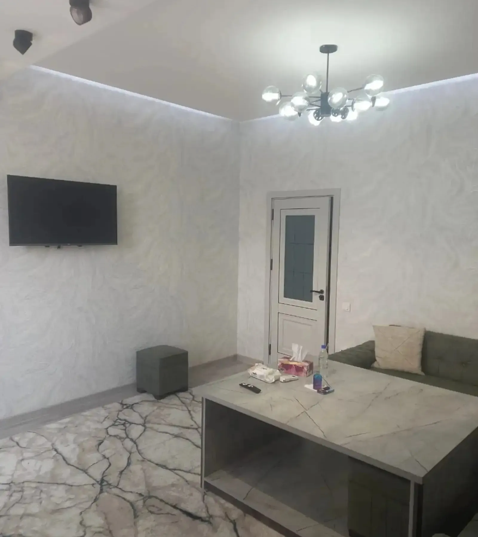 2-комн. квартира, 7 этаж, 60м², 18 мкр — фото 2