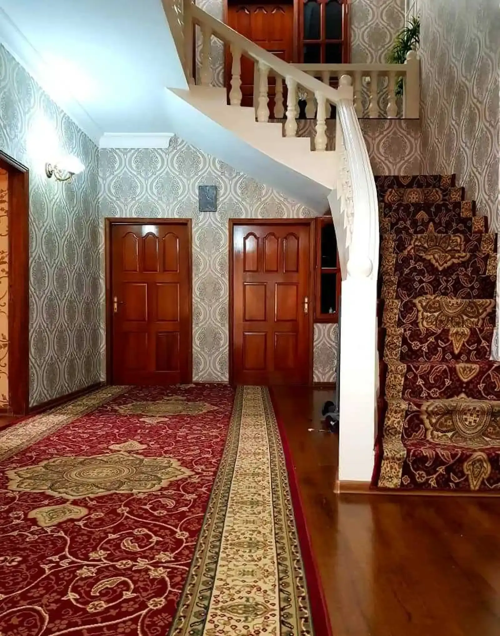 2-этажный, 8 комнатный дом, 4 м², Шохмансур