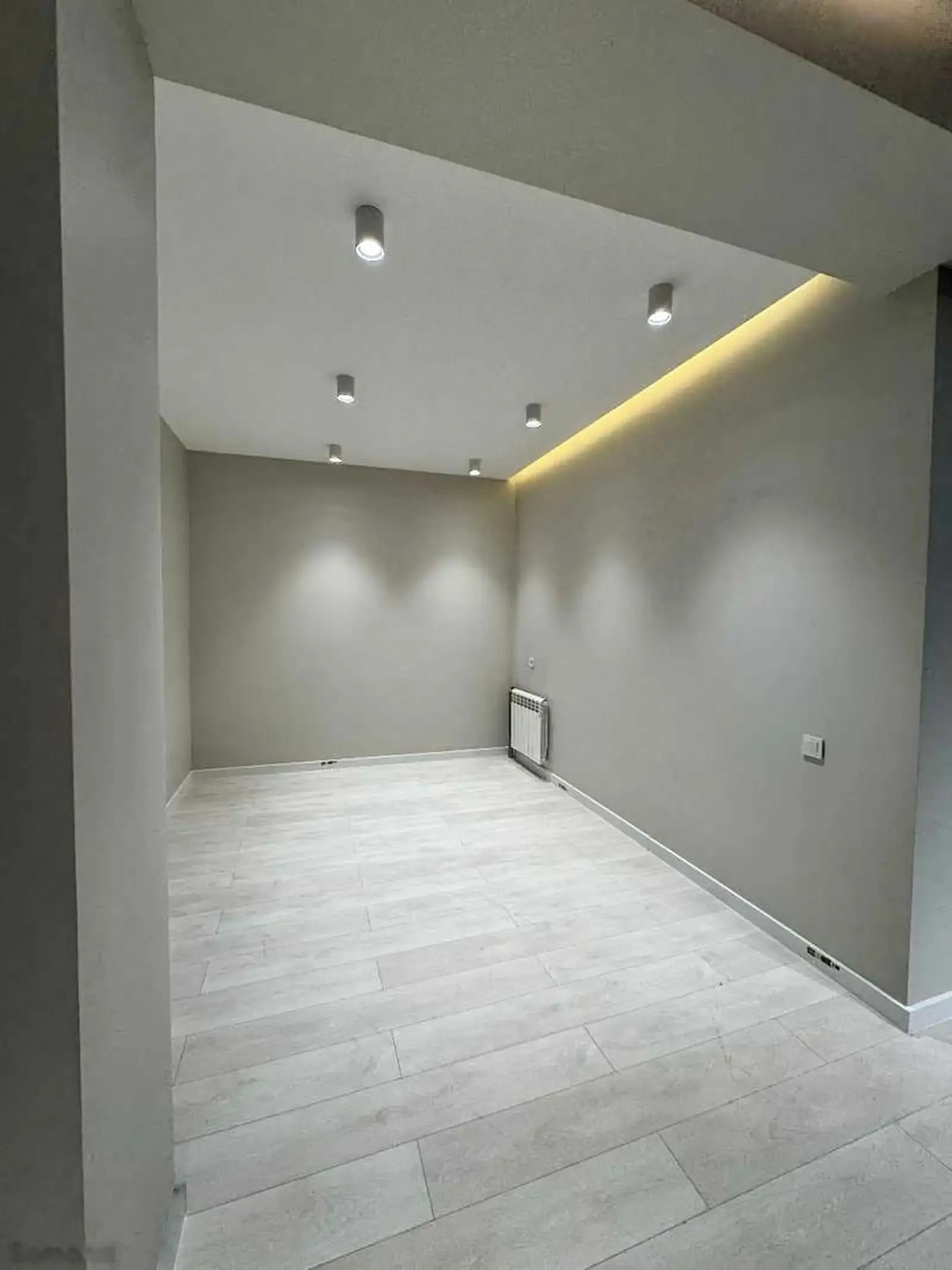 2-комн. квартира, 10 этаж, 65м², 2 роддом — фото 5