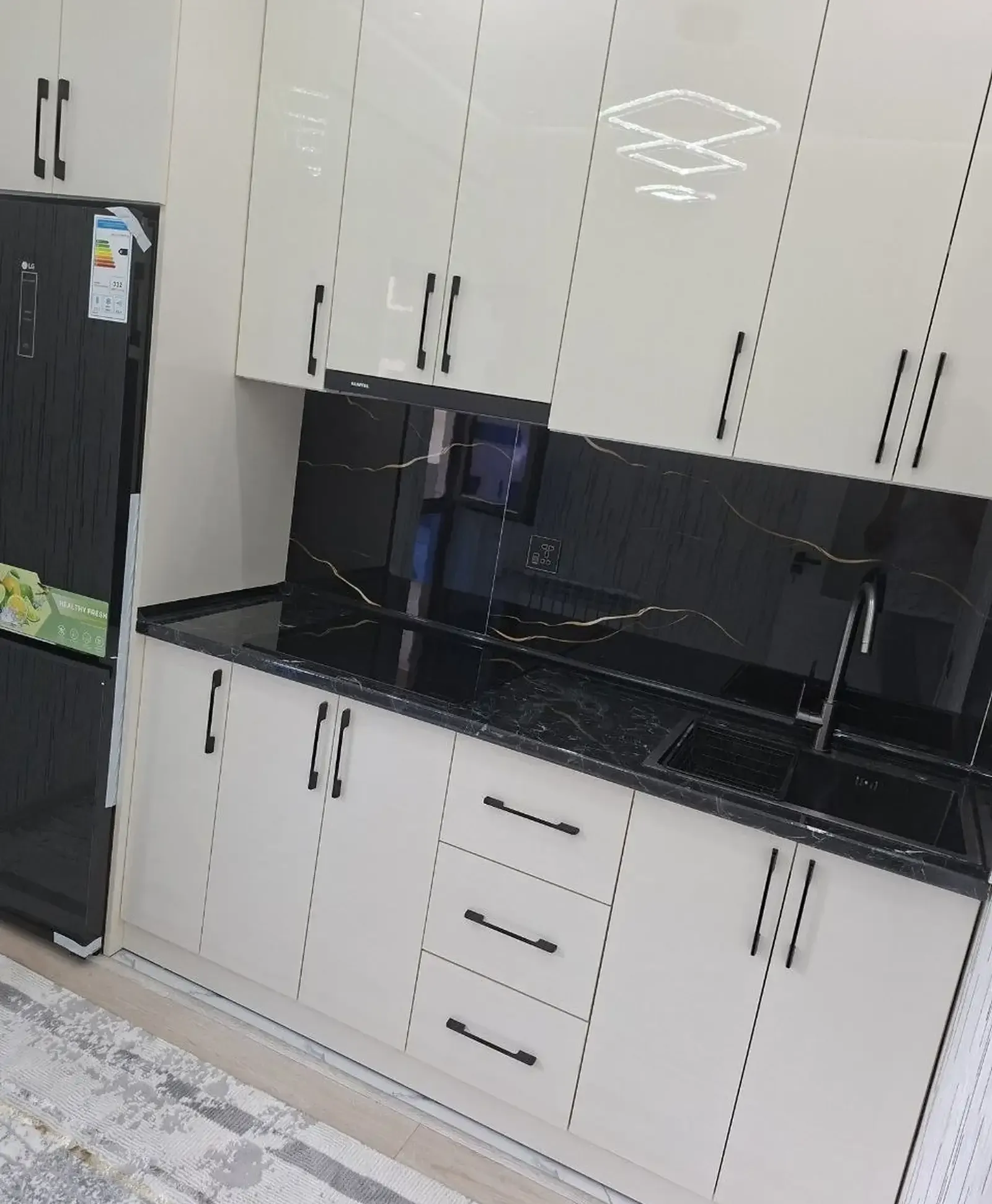 2-комн. квартира, 3 этаж, 64 м², Сино