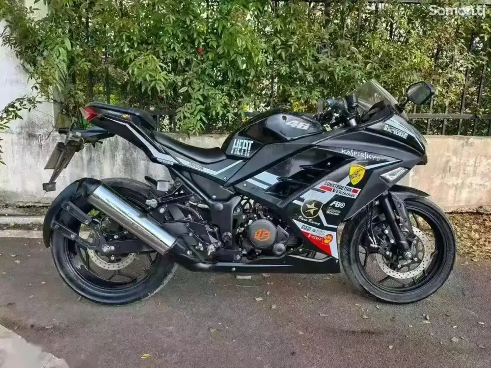 Мотоцикл Kawasaki — фото 3