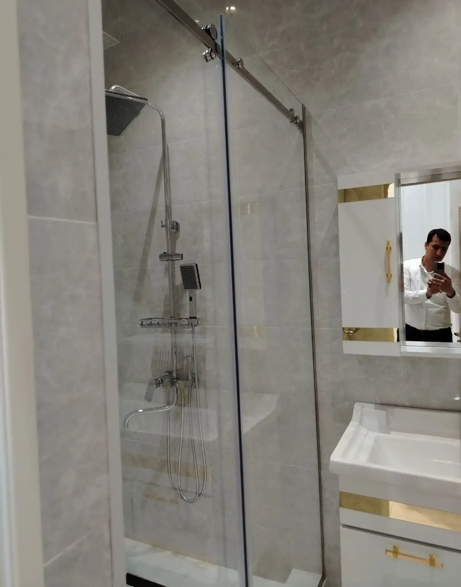 3-комн. квартира, 4 этаж, 89 м², 102 ру ба ру родом — фото 10