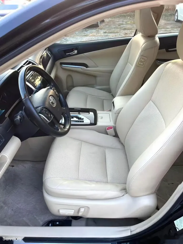Toyota Camry, 2016