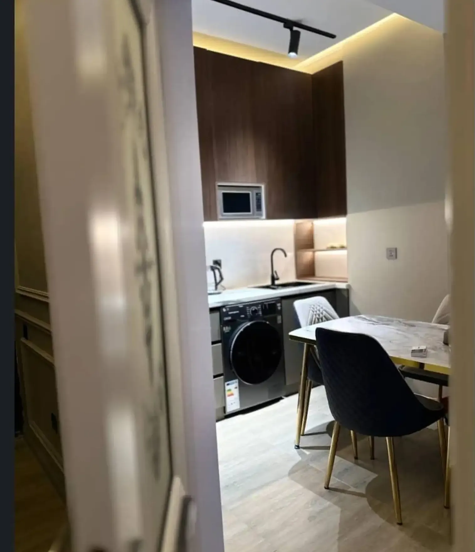 2-комн. квартира, 13 этаж, 60м², Шохмансур — фото 9