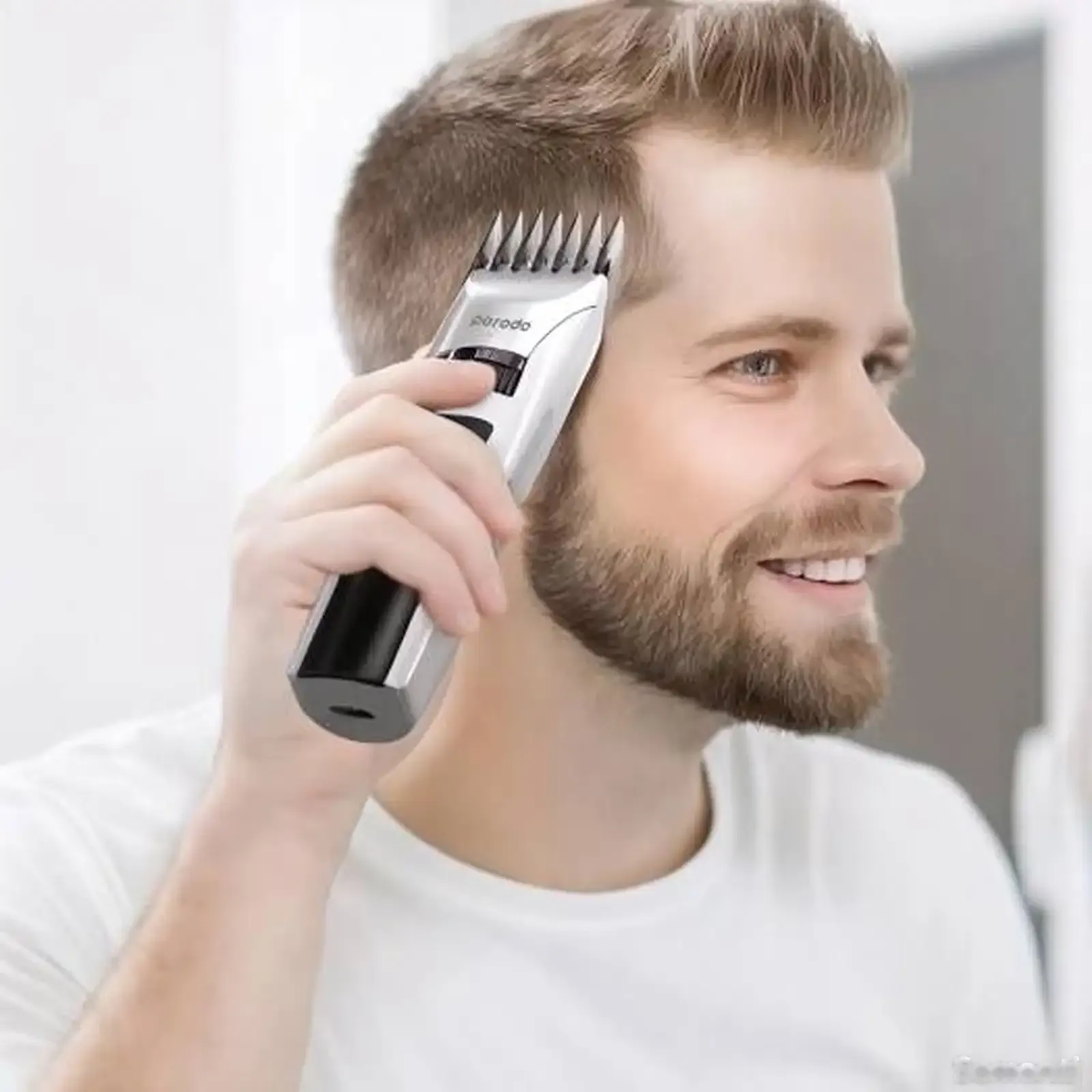 Машинка для стрижки Porodo LifeStyle Rechargeable LED display Hair Clipper With