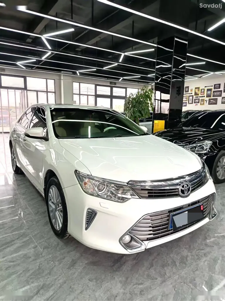 Toyota Camry, 2015