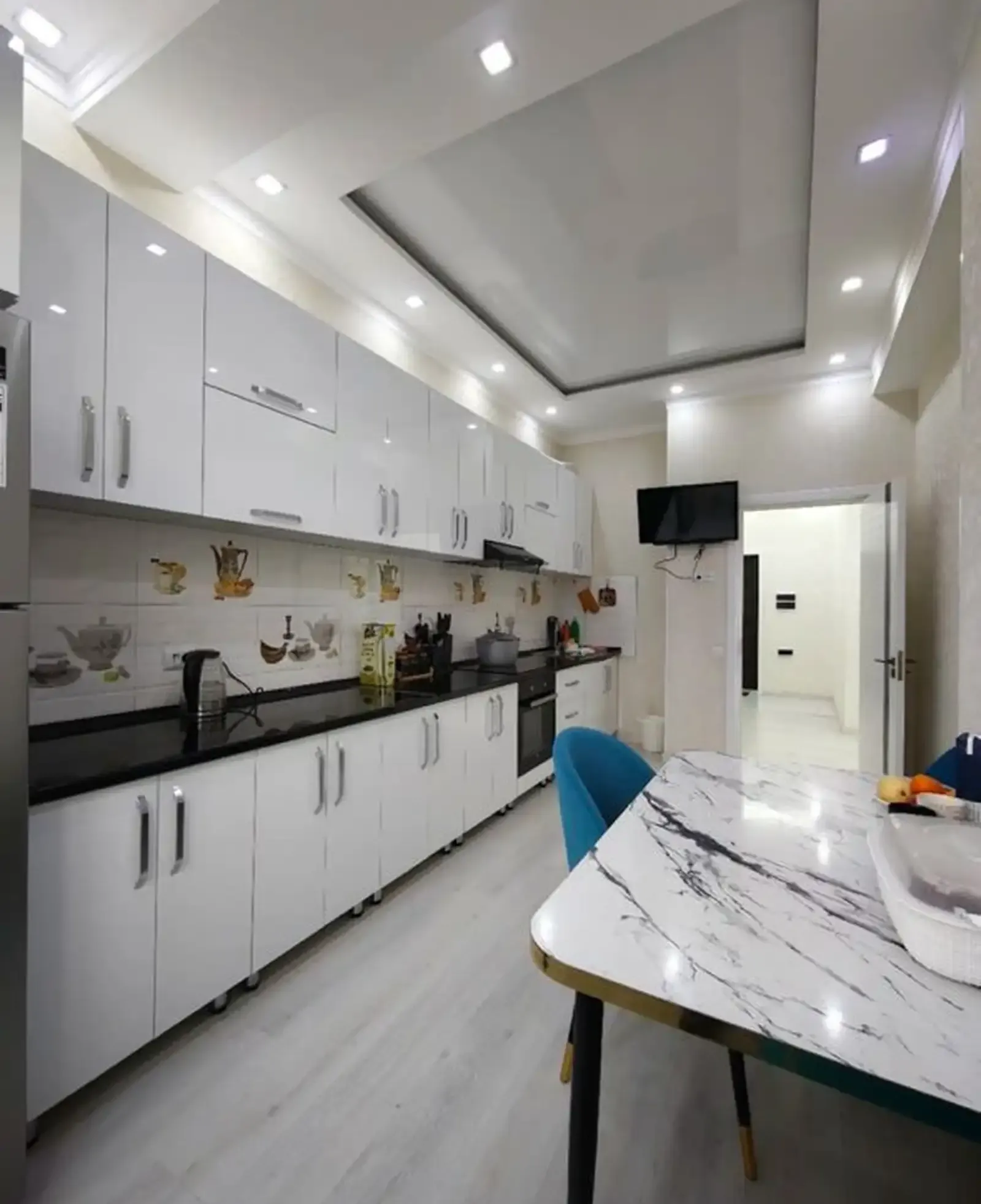 3-комн. квартира, 12 этаж, 110м², Сино — фото 2