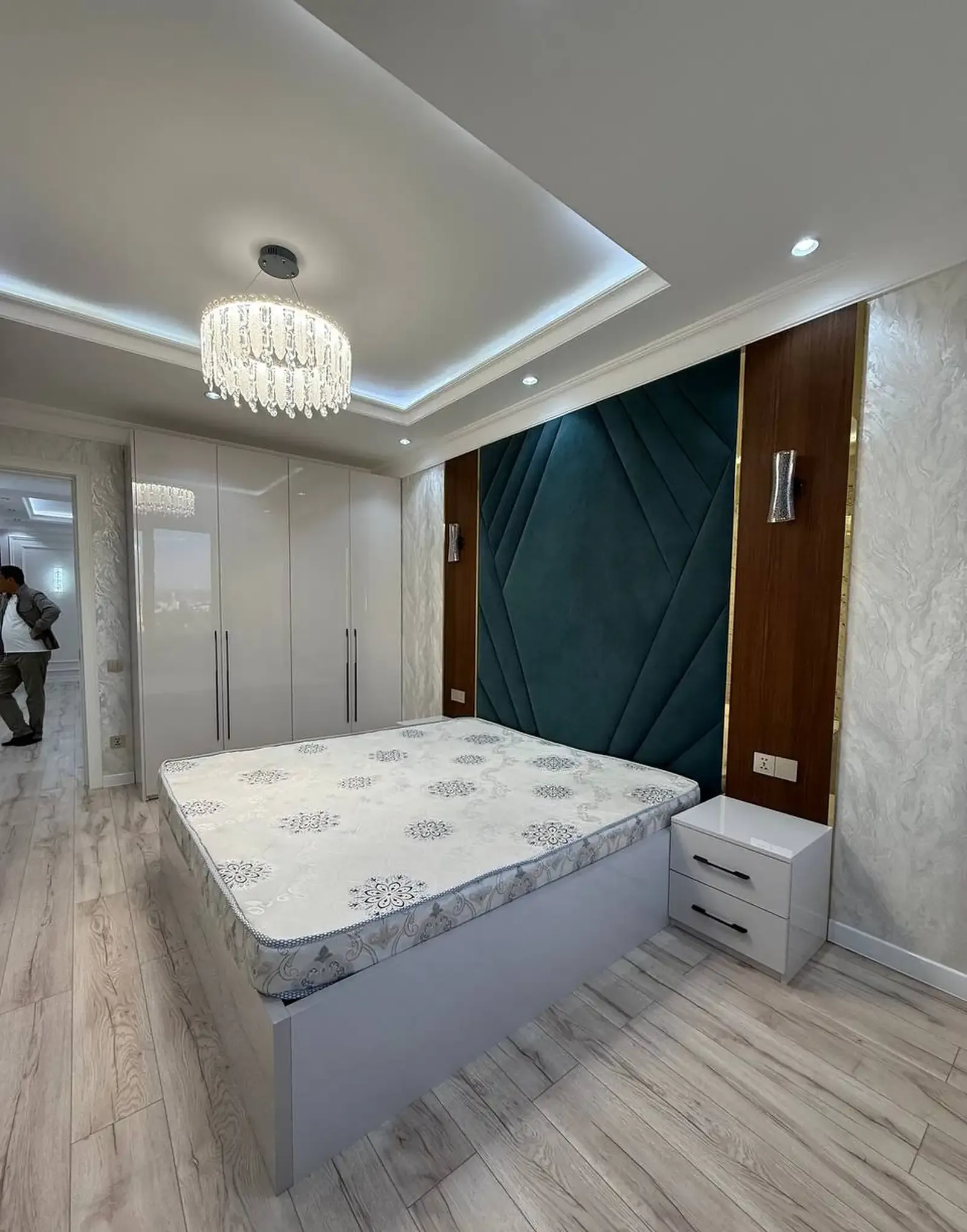 3-комн. квартира, 10 этаж, 96м², Сино 112мкр — фото 2