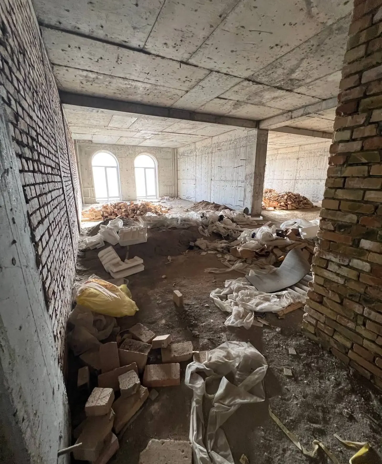 3-комн. квартира, 17 этаж, 137 м², Исмоили Сомони ру ба руи ЦУМ — фото 3