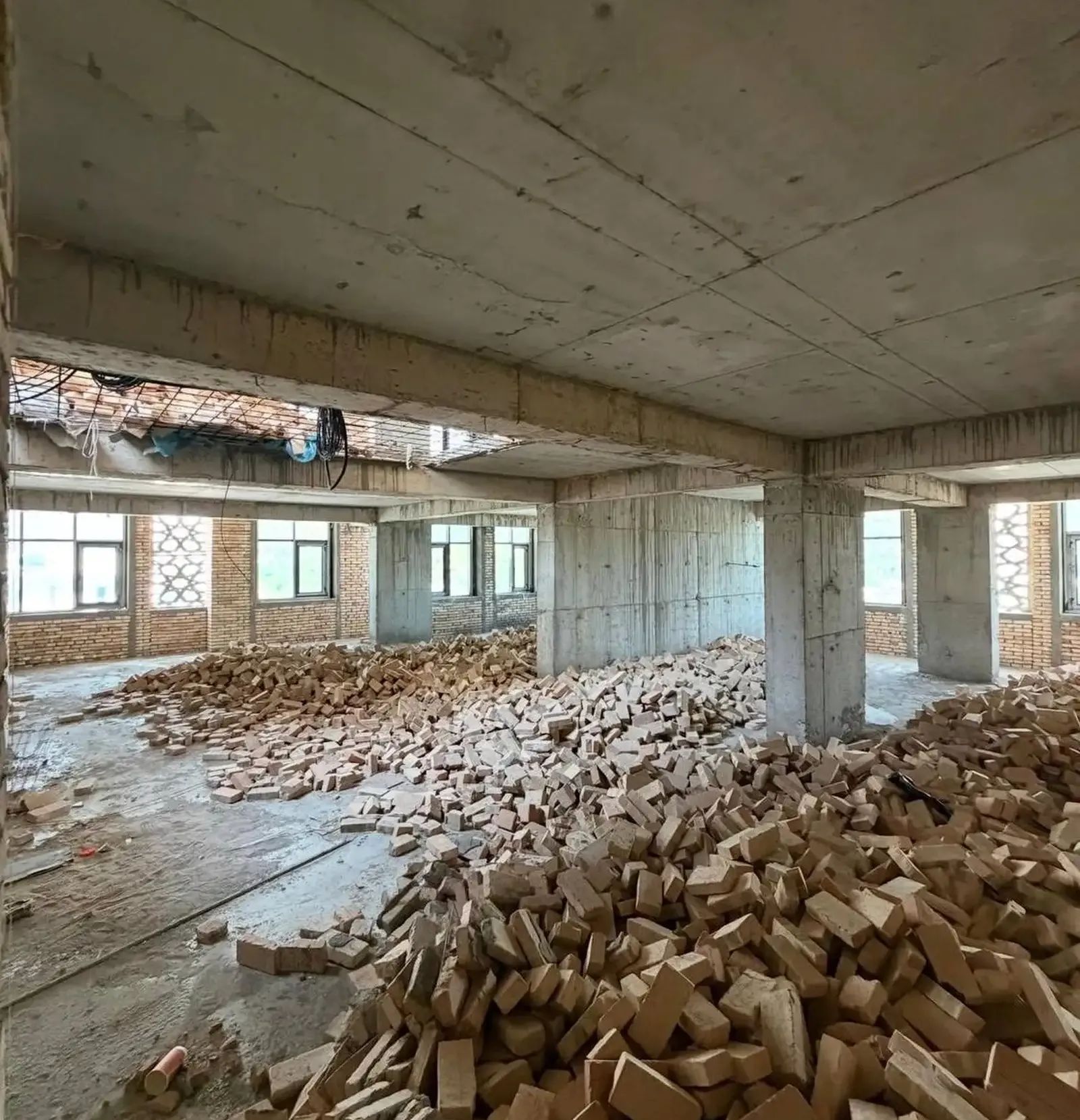 3-комн. квартира, 16 этаж, 88 м², Сомони — фото 3