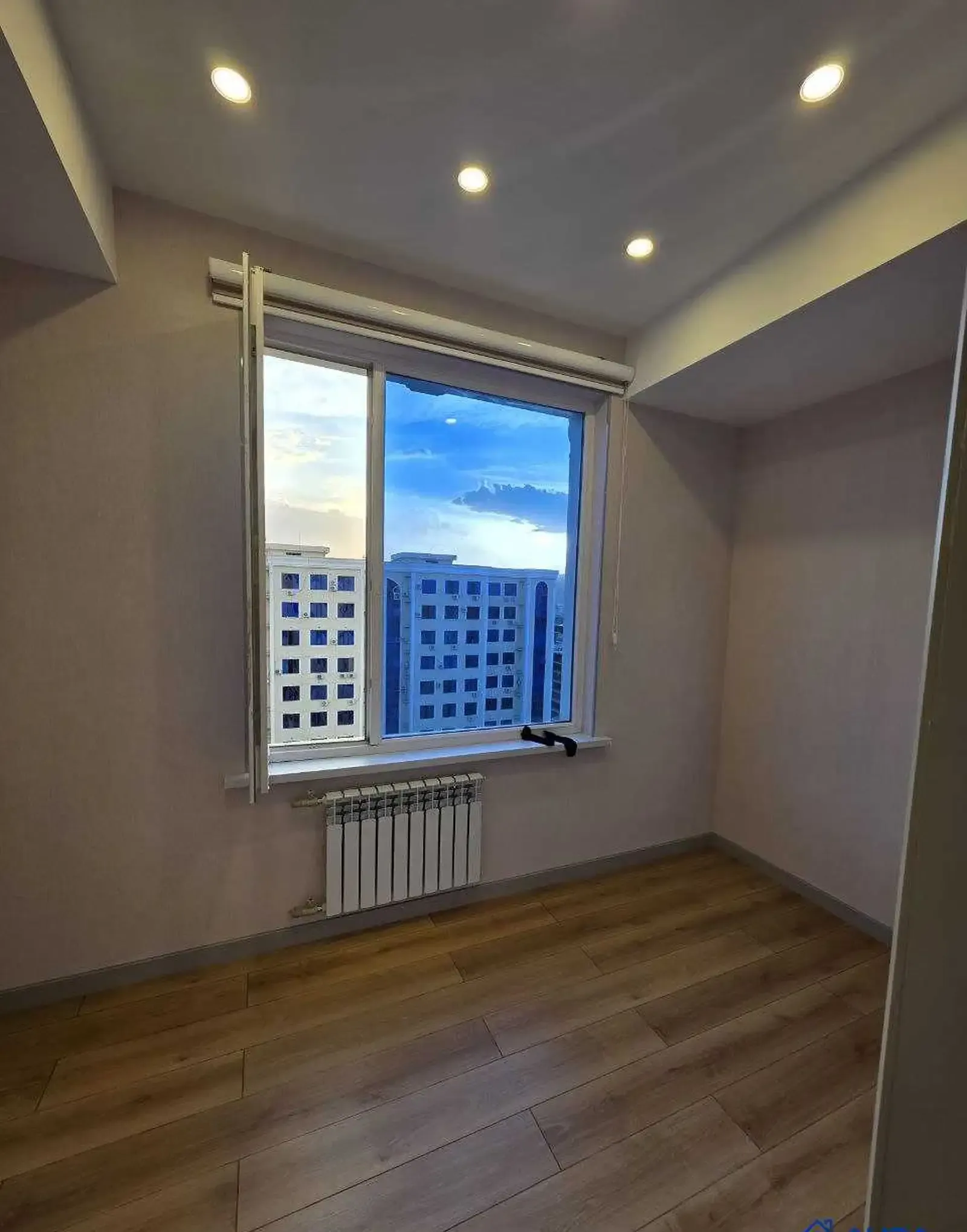 3-комн. квартира, 14 этаж, 89 м², Сино Казокон — фото 3