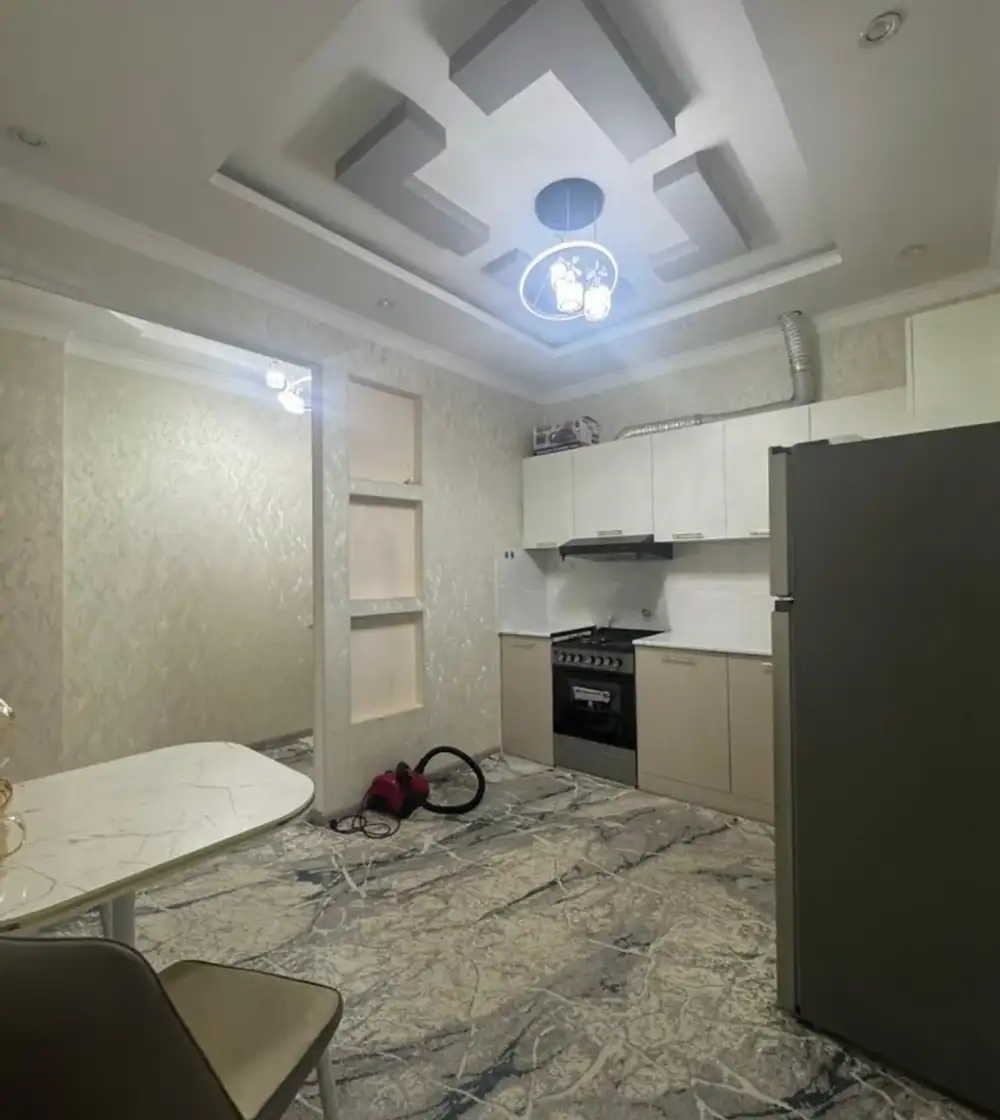2-комн. квартира, 5 этаж, 70м², Шохмансур доми бари Пайкар голубой экран назди Ресторан Зирбак