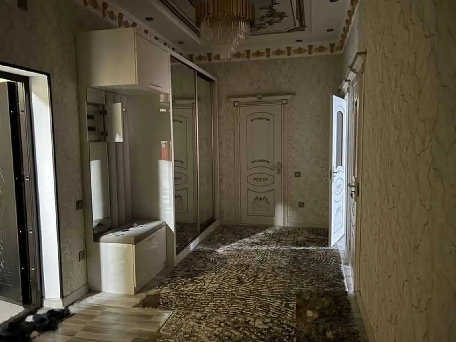 2-комн. квартира, 8 этаж, 92м², Гардиши фурудгох — фото 2