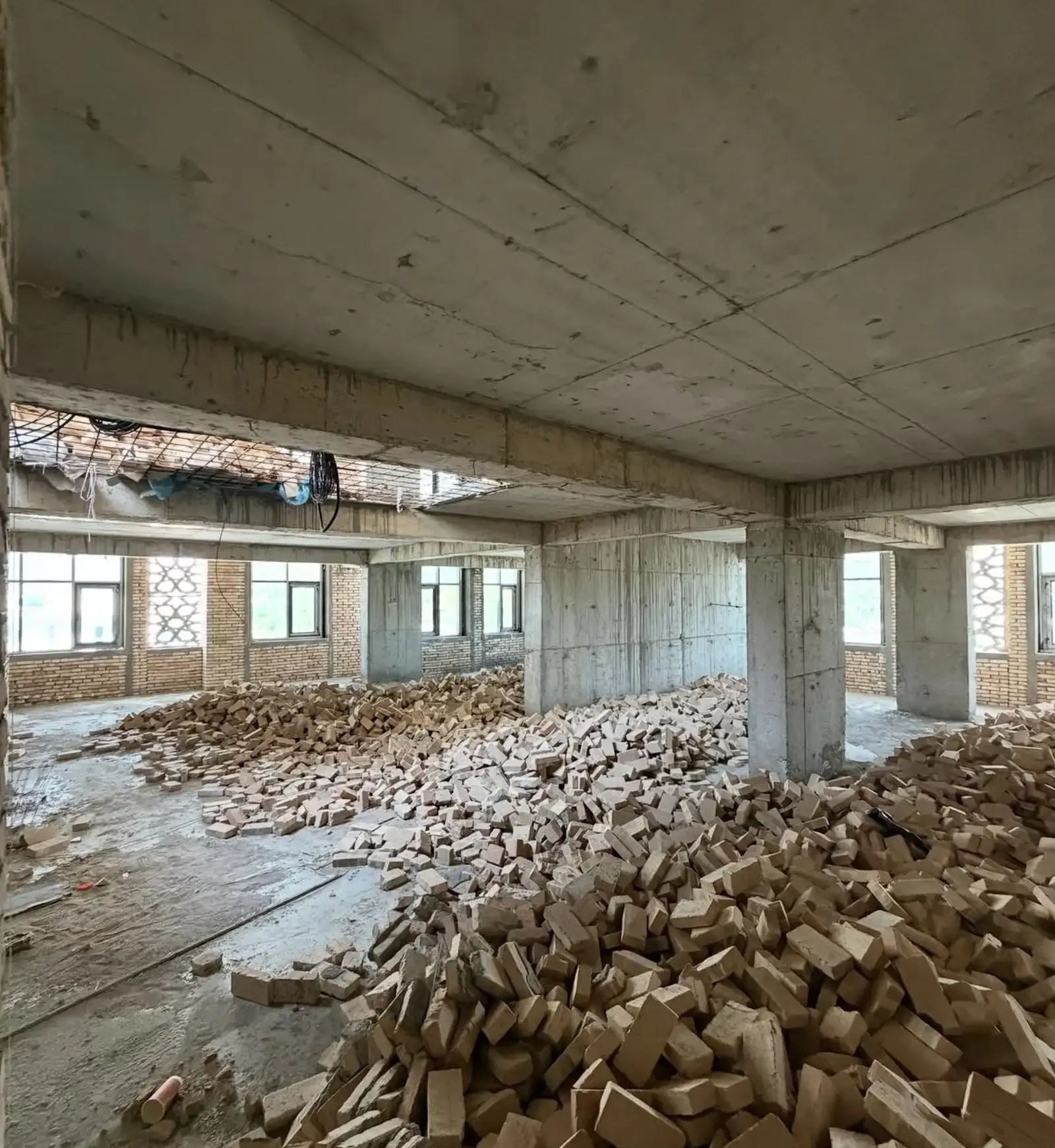 3-комн. квартира, 16 этаж, 88 м², И Сомони — фото 3