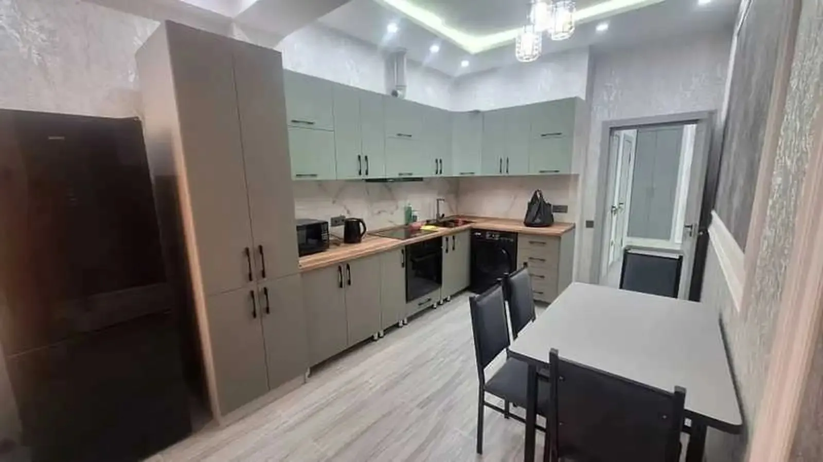 3-комн. квартира, 7 этаж, 106м², И.Сомонӣ Кохи Борбард — фото 7
