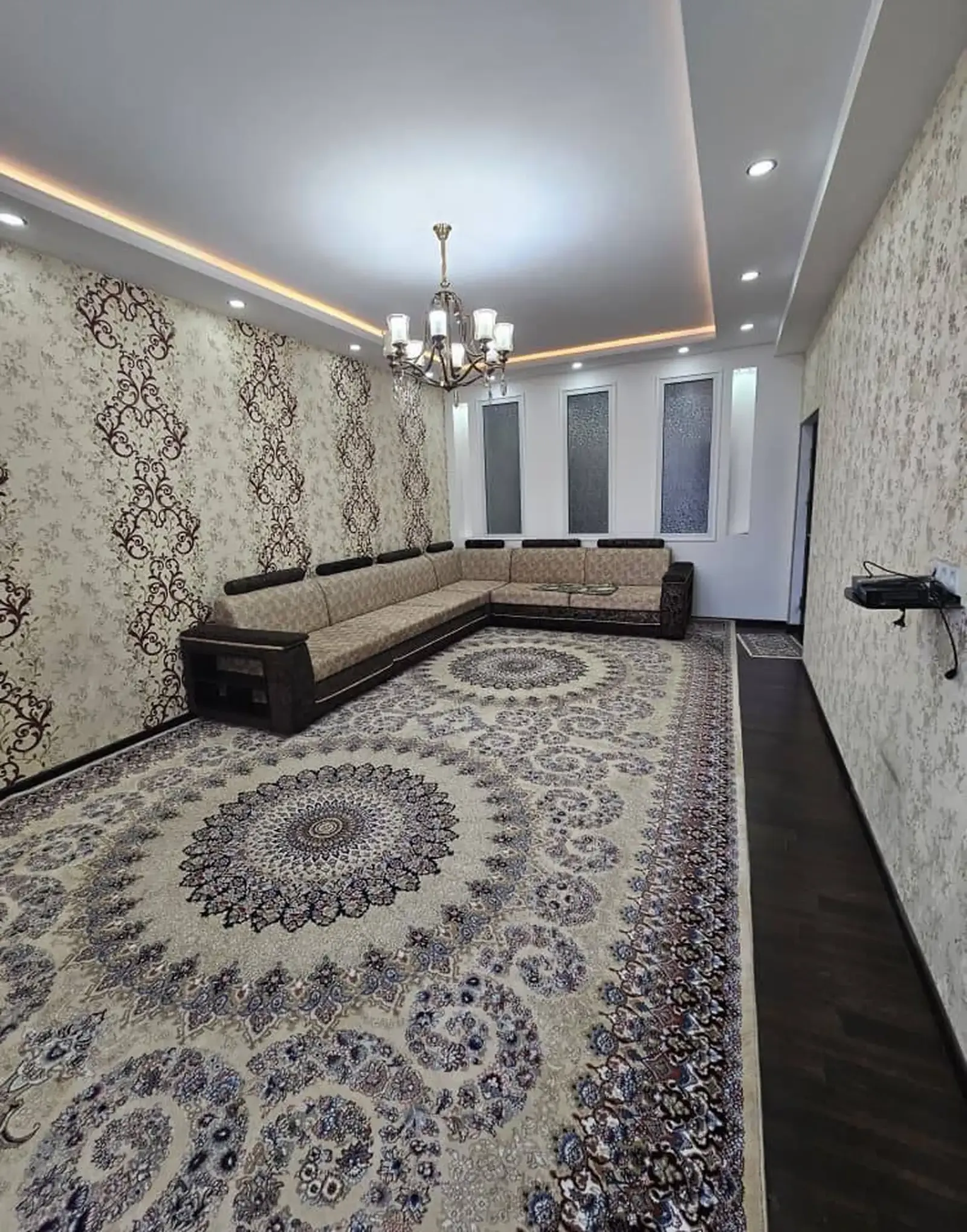 2-комн. квартира, 6 этаж, 73 м², И Сомони — фото 2