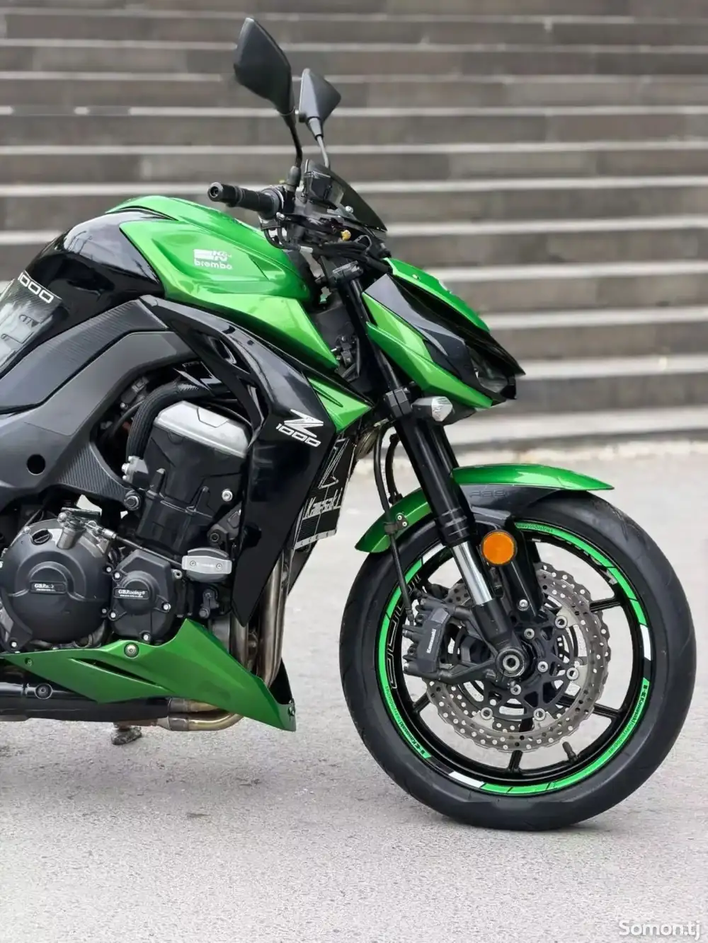 Мотоцикл Kawasaki z