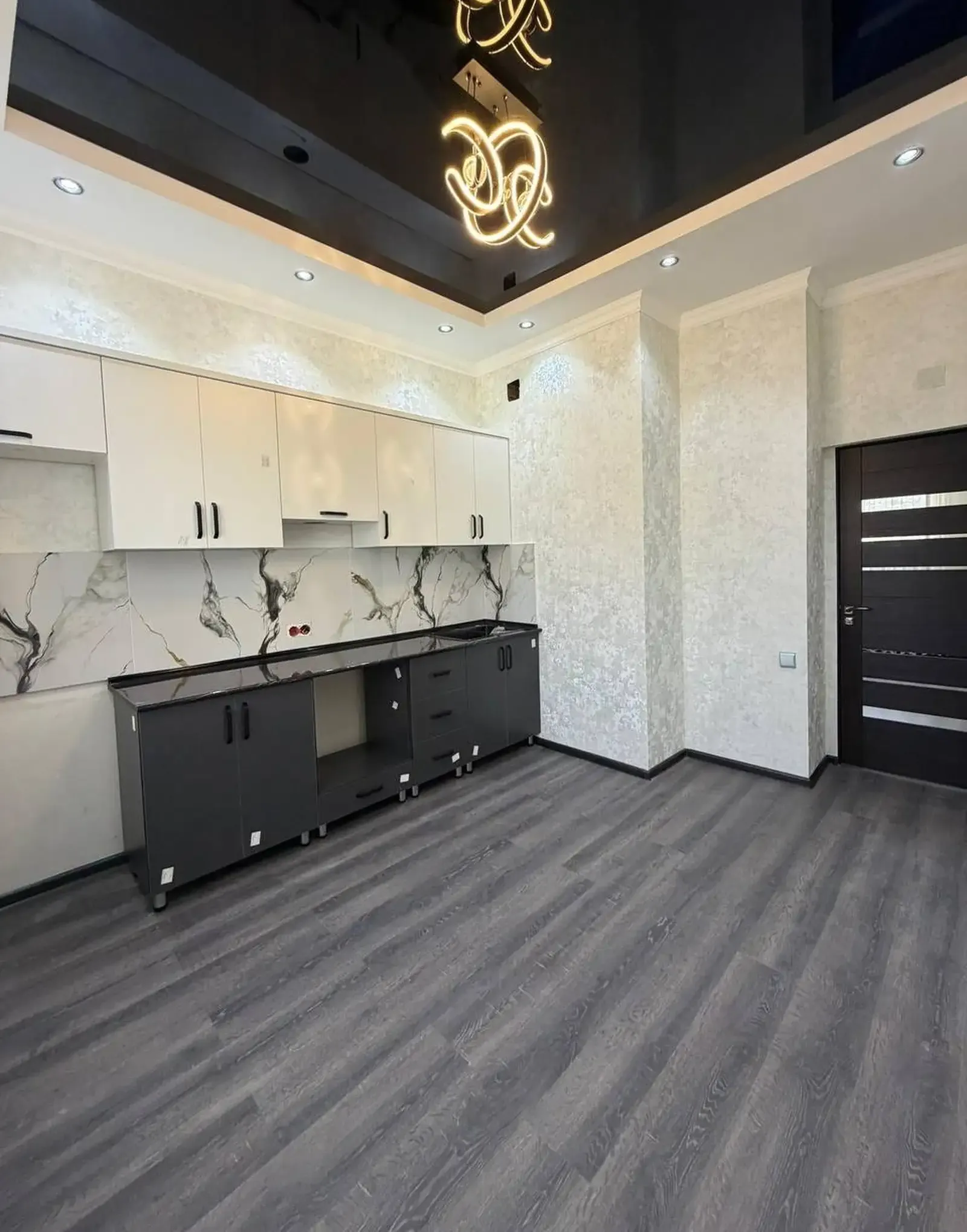 3-комн. квартира, 14 этаж, 100м², Шохмансур — фото 2