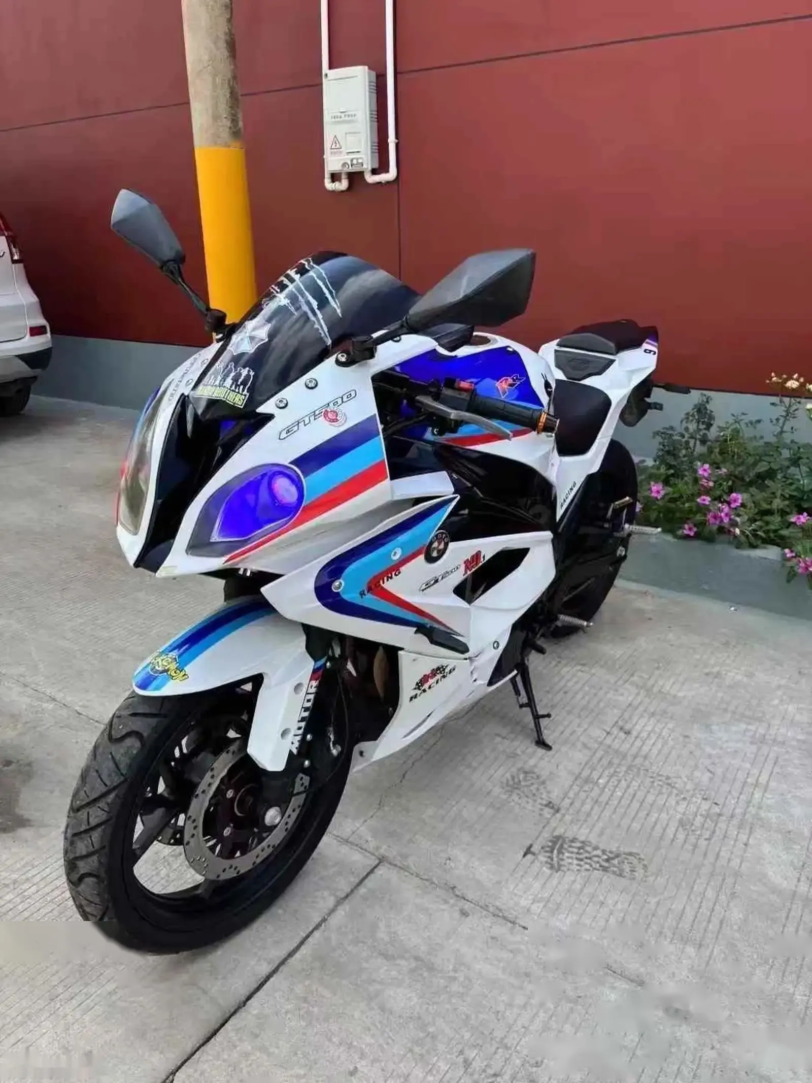 Мотоцикл BMW250RR