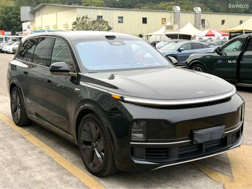 Li Auto (LiXiang) L9, 2025