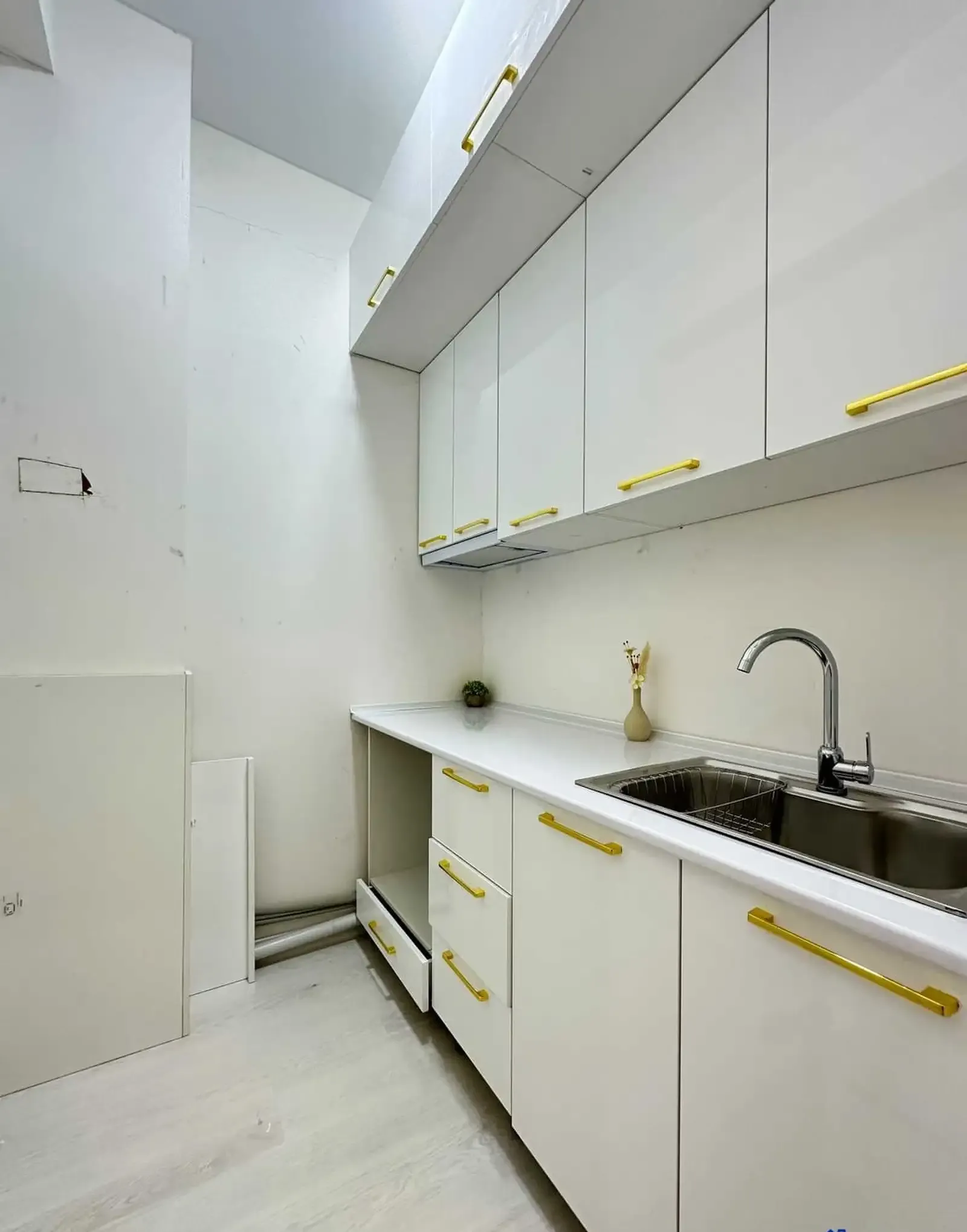 2-комн. квартира, 17 этаж, 75 м², Сино,104мкр — фото 7