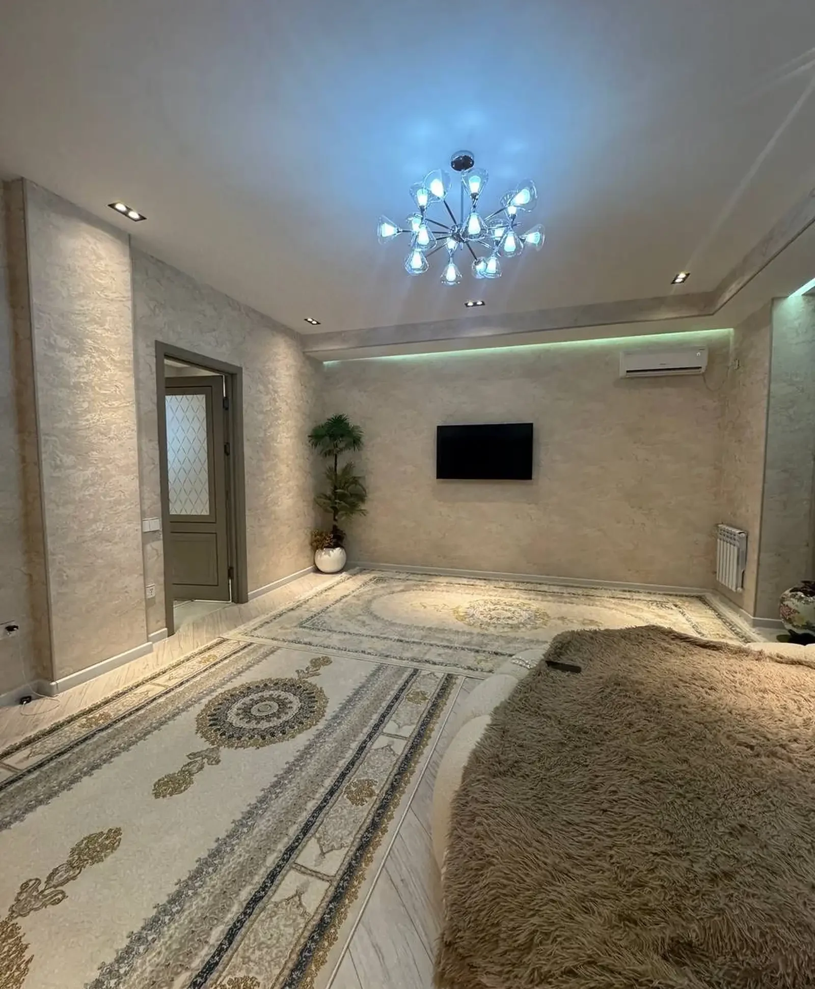 3-комн. квартира, 7 этаж, 135 м², Исмоили Сомони Овир,Пули Сангин — фото 5
